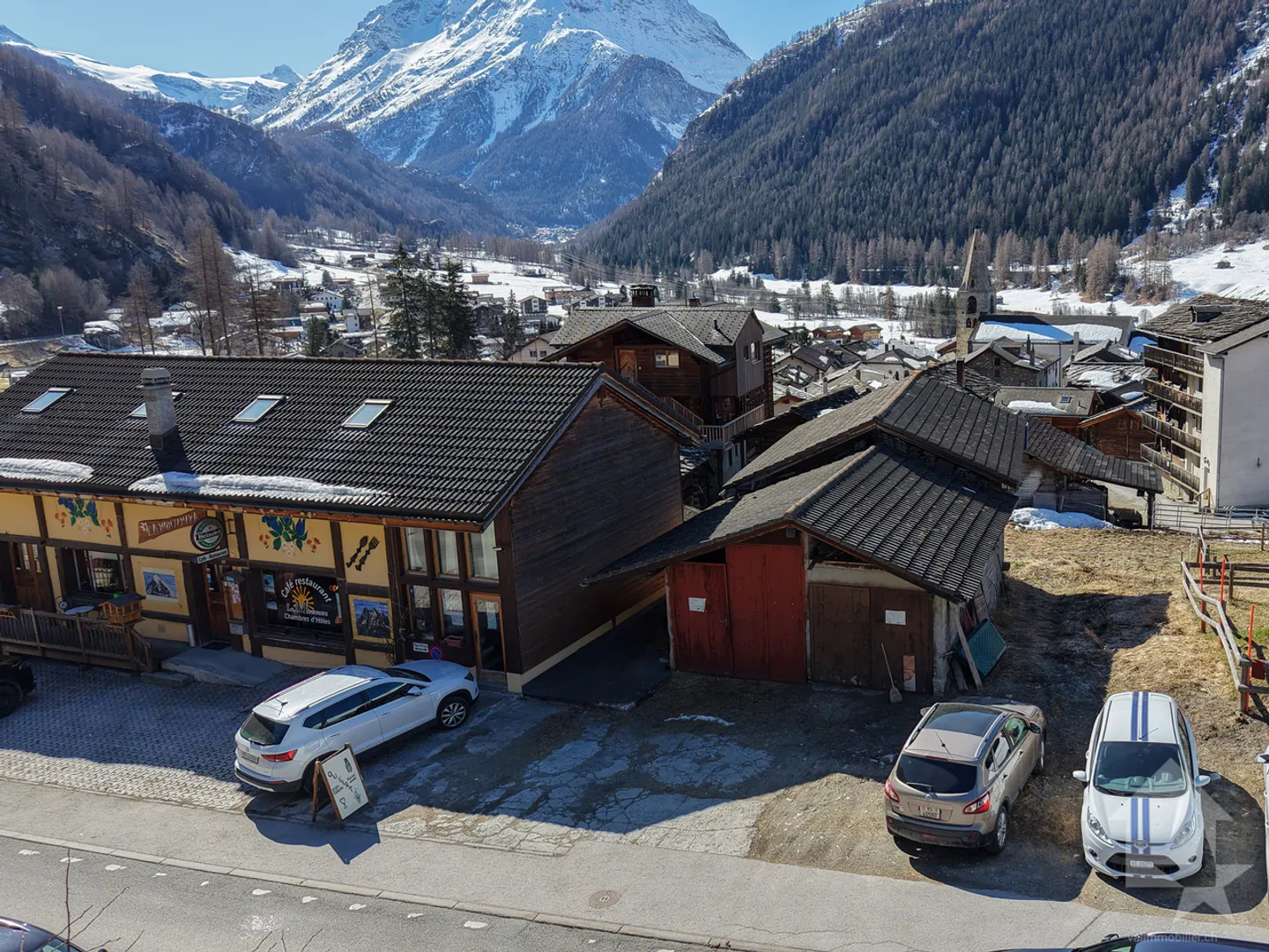 Terreno con fienile da trasformare nel centro del vecchio villaggio di Evolène - Foto 8 di 10