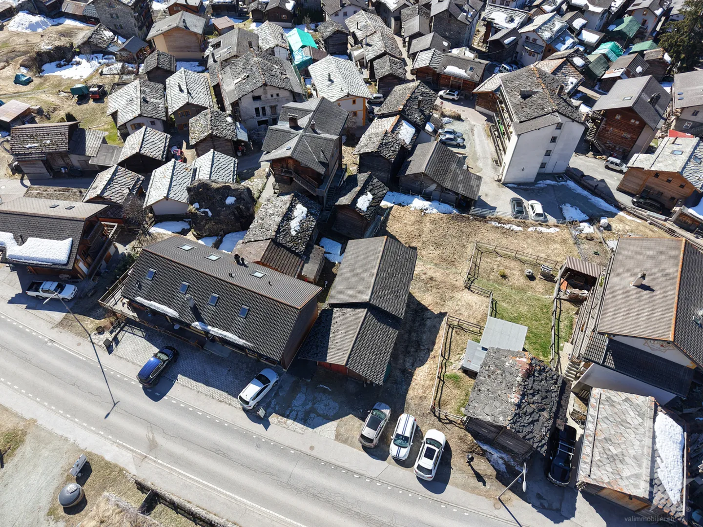 Terreno con fienile da trasformare nel centro del vecchio villaggio di Evolène - Foto 10 di 10