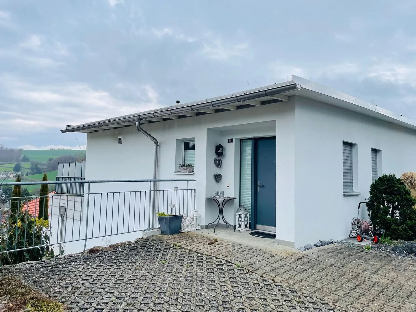 5.5-room terraced house with panorama - furnished or unfurnished - Photo 2 of 13