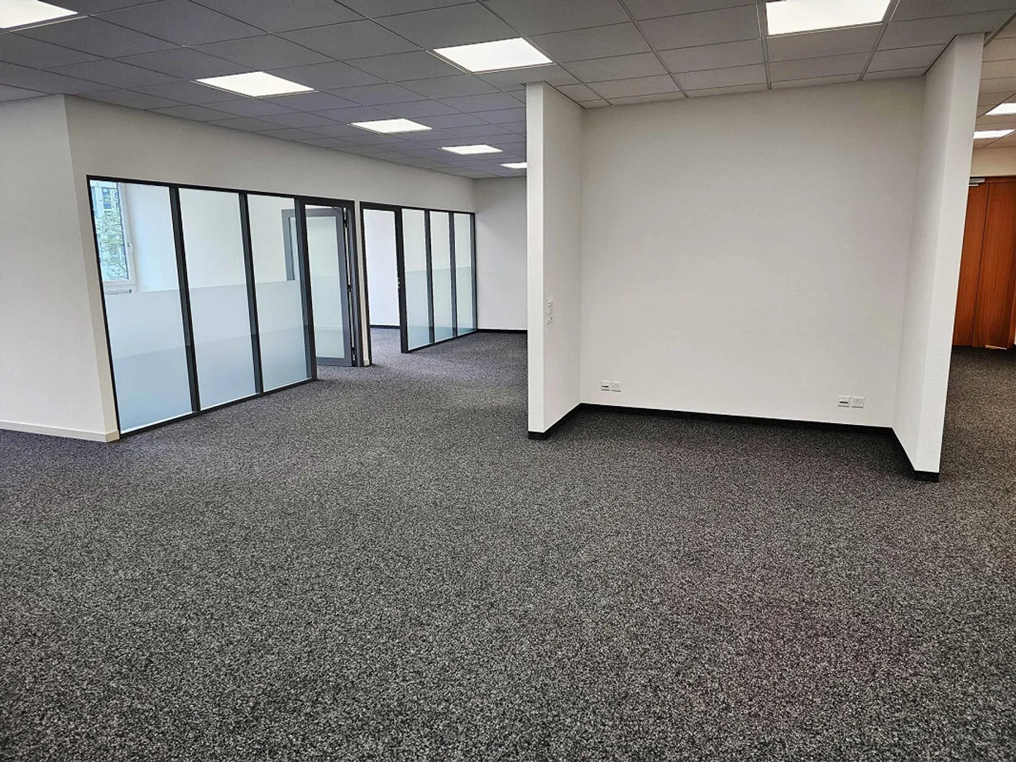 Spazio Ufficio in Posizione Centrale - Foto 3 di 12
