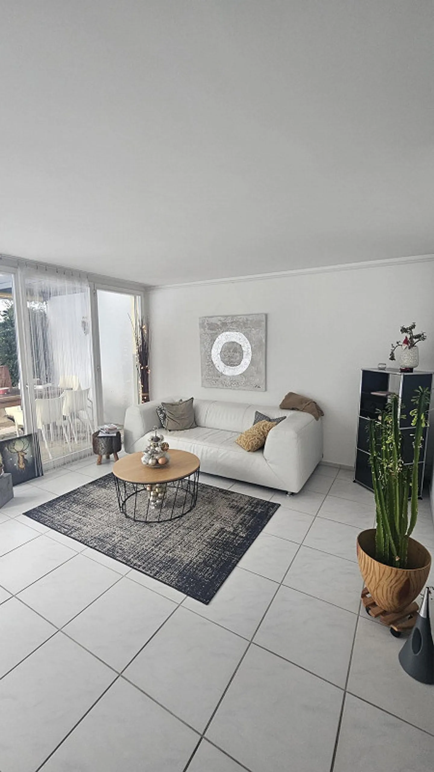 Ampia casa angolare di 5,5 stanze in una zona residenziale tranquilla a Kriens - Foto 3 di 15