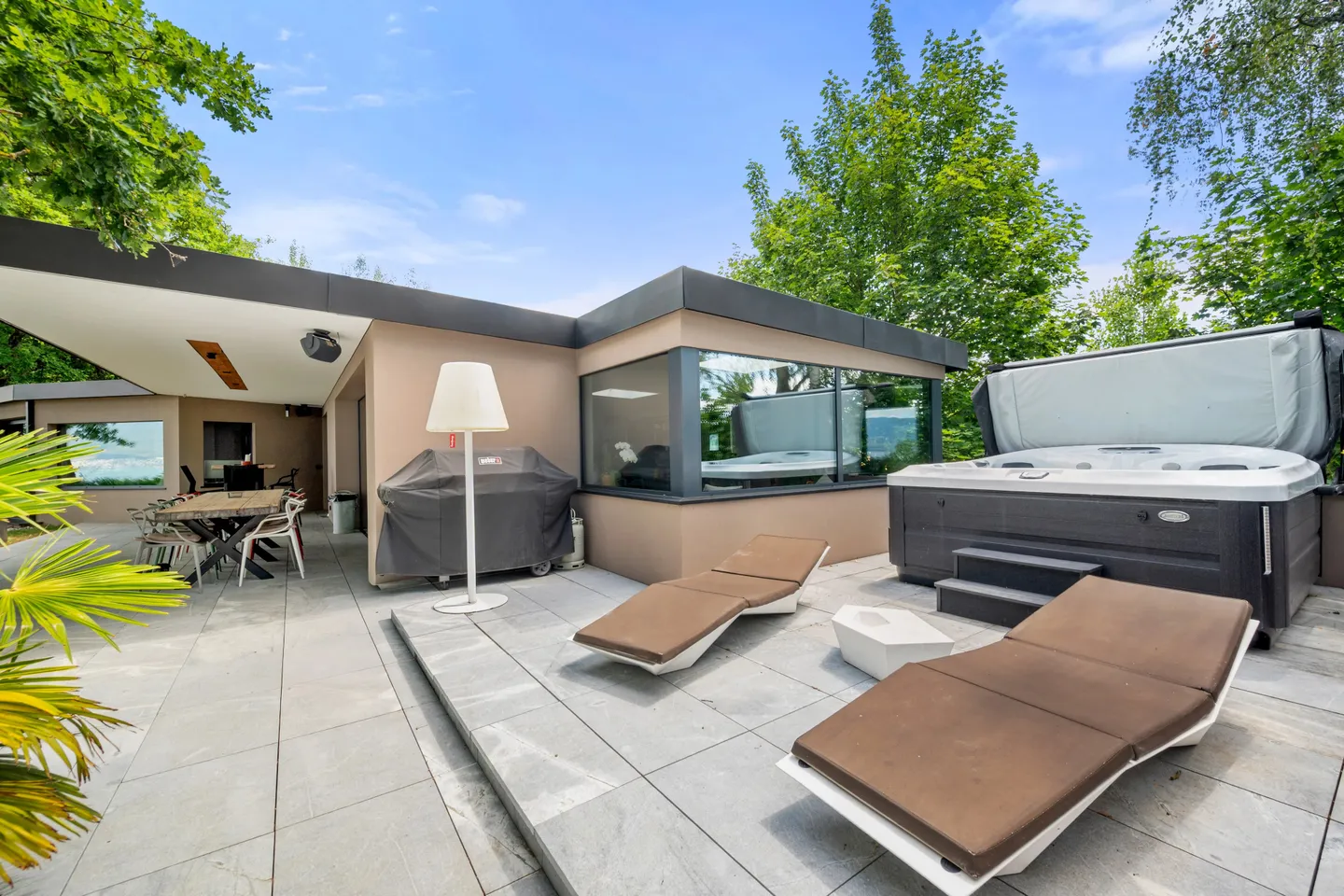 Stunning Villa with Lake View - Photo 21 of 21