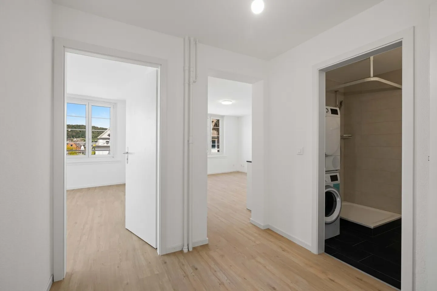 Modernes Apartment mit sonnigem Balkon - Foto 5 von 10