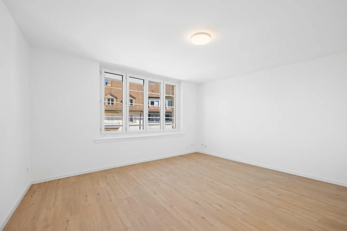 Modernes Apartment mit sonnigem Balkon - Foto 7 von 10