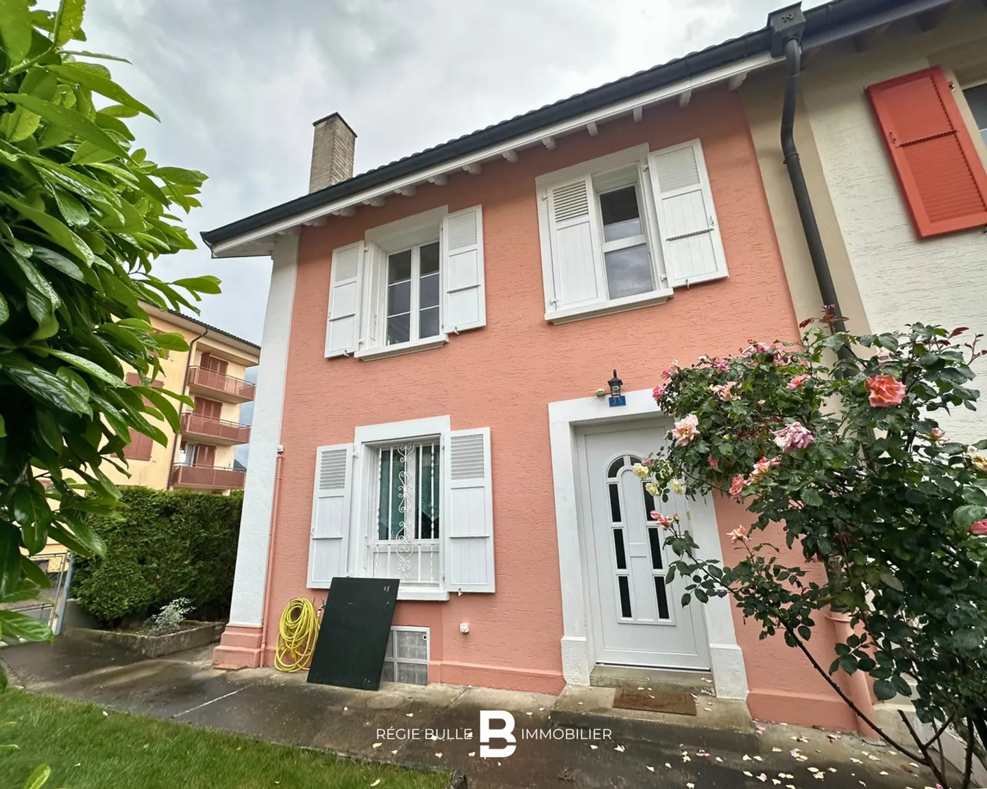 Broc - Beautiful semi-detached villa for rent - Photo 2 of 9