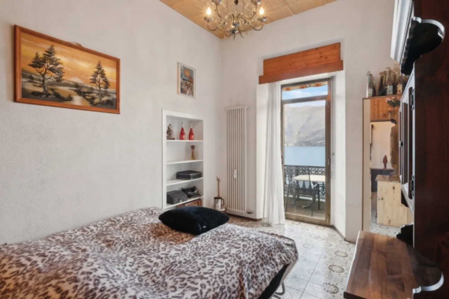 Geräumige Wohnung mit Seesicht - Foto 8 von 8