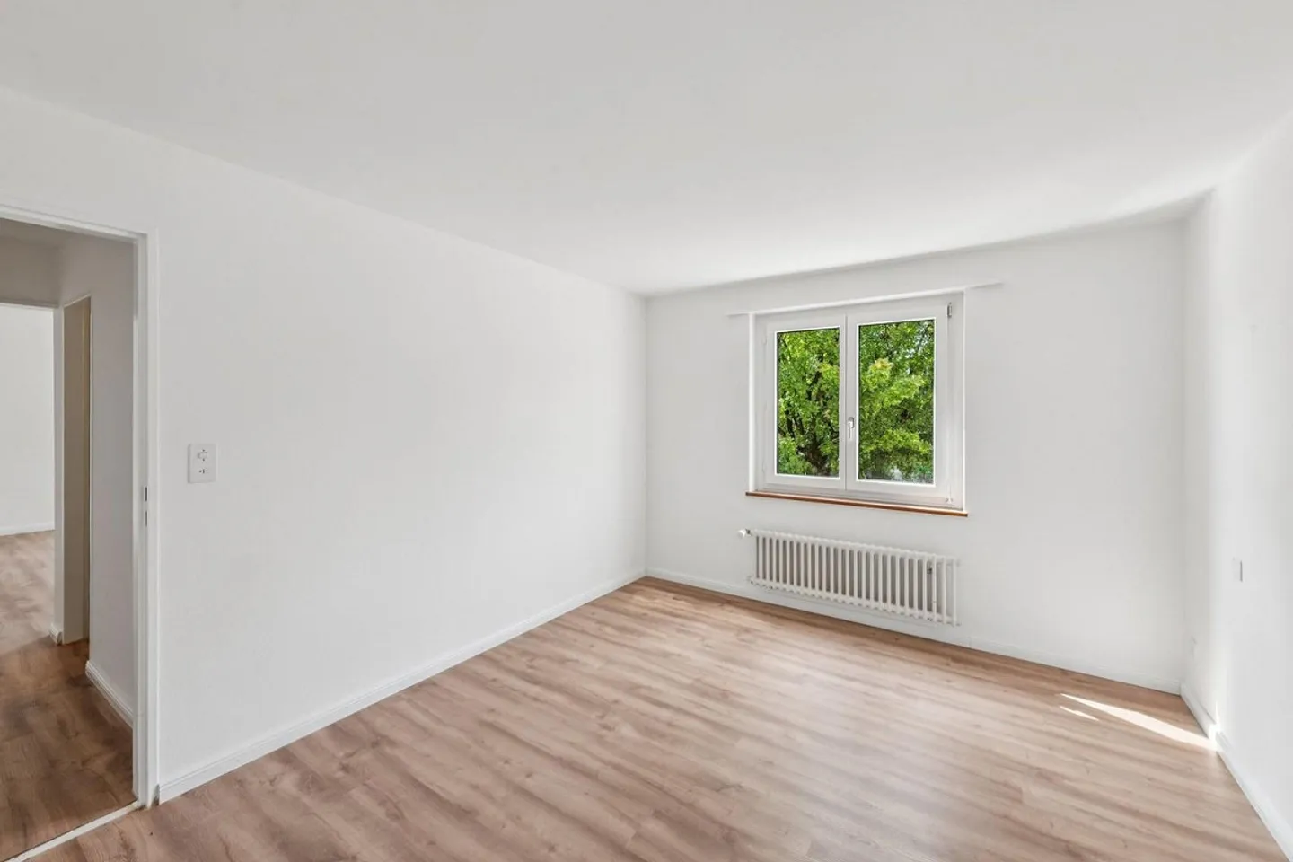 Frisch renovierte Erdgeschosswohnung - Foto 2 von 10