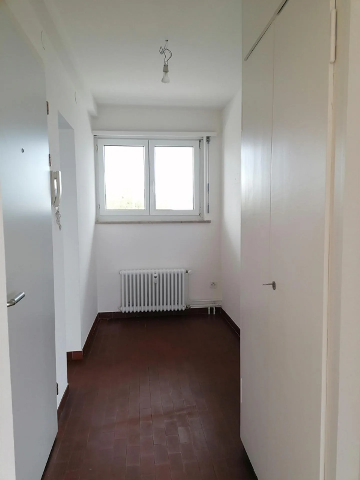 Charming Attic Apartment in Basel - Photo 7 of 9