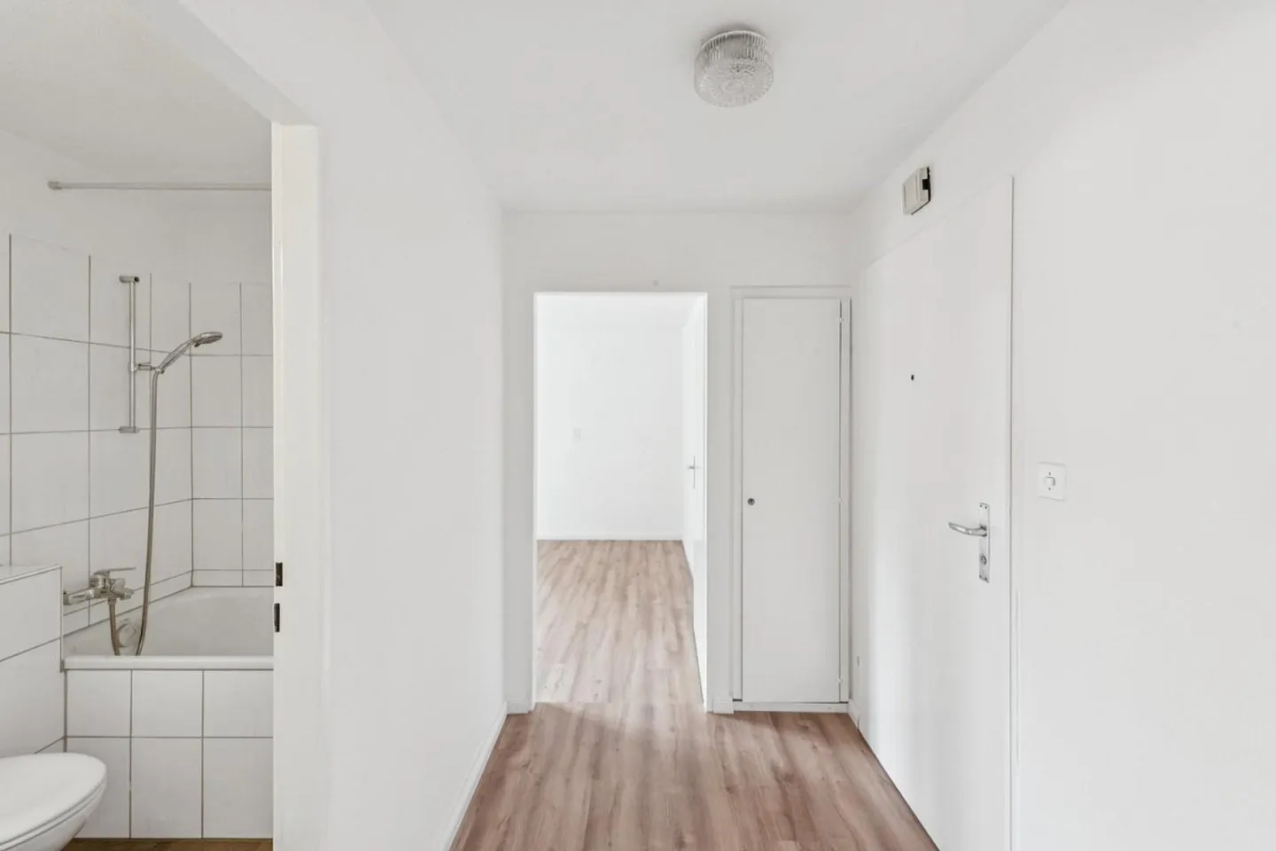 Frisch renovierte Erdgeschosswohnung - Foto 8 von 10