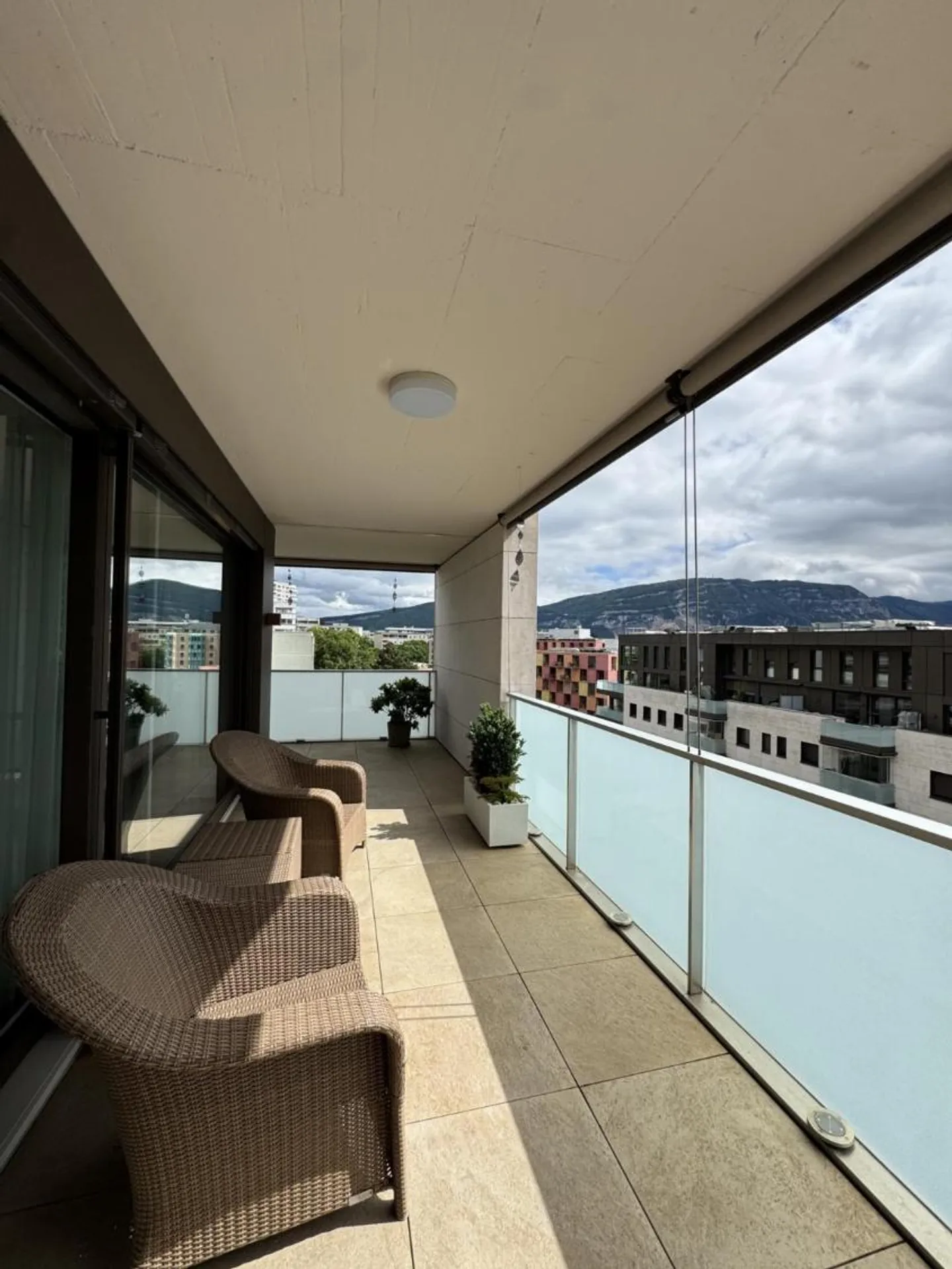 Appartamento di Lusso con Terrazza - Foto 4 di 6