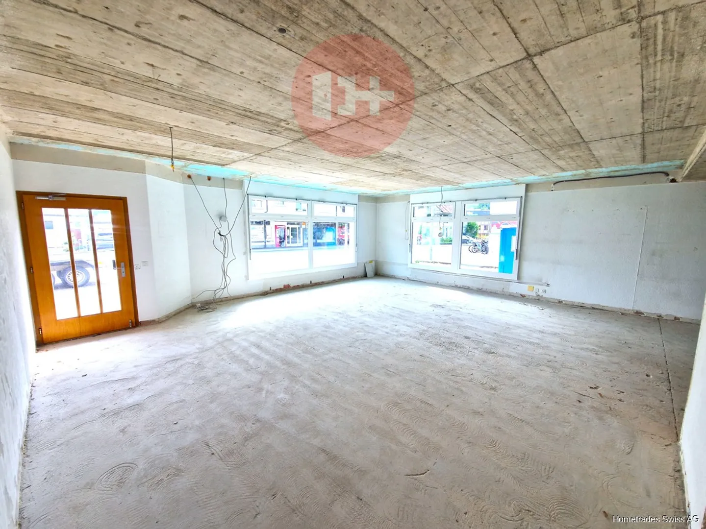 ZENTRAL GELEGENES LADEN / GEWERBELOKAL / BÜRO ZU VERMIETEN! - Foto 3 von 7