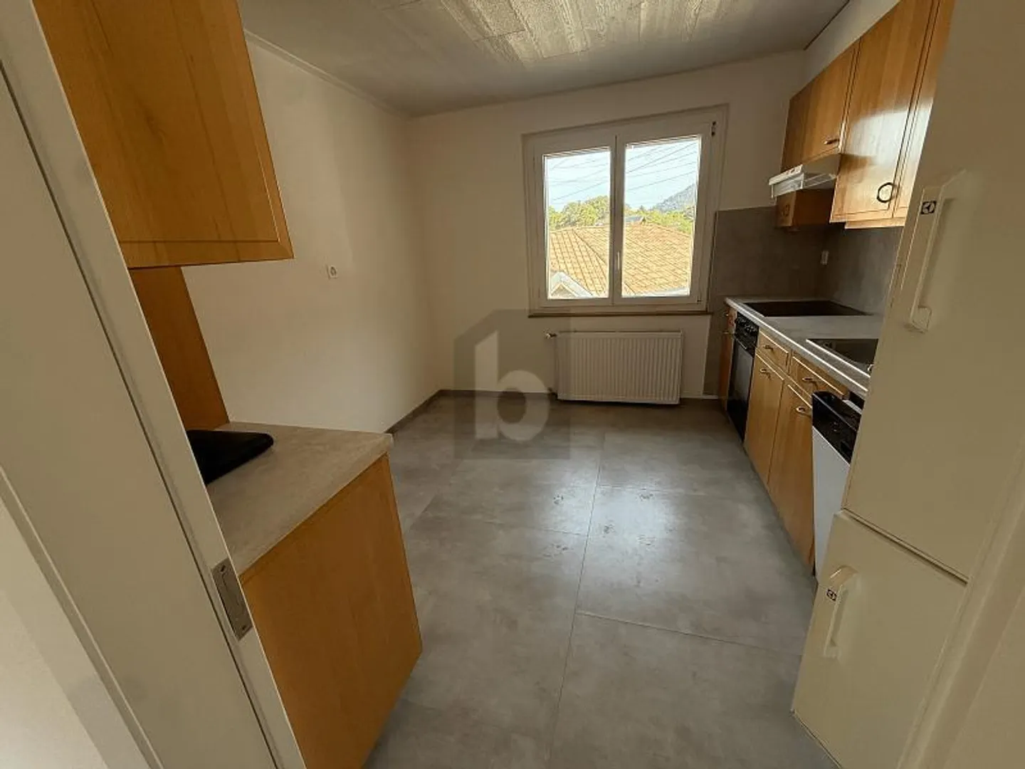 RENOVATED WITH A VIEW OF THE MOUNTAINS - Photo 2 of 5