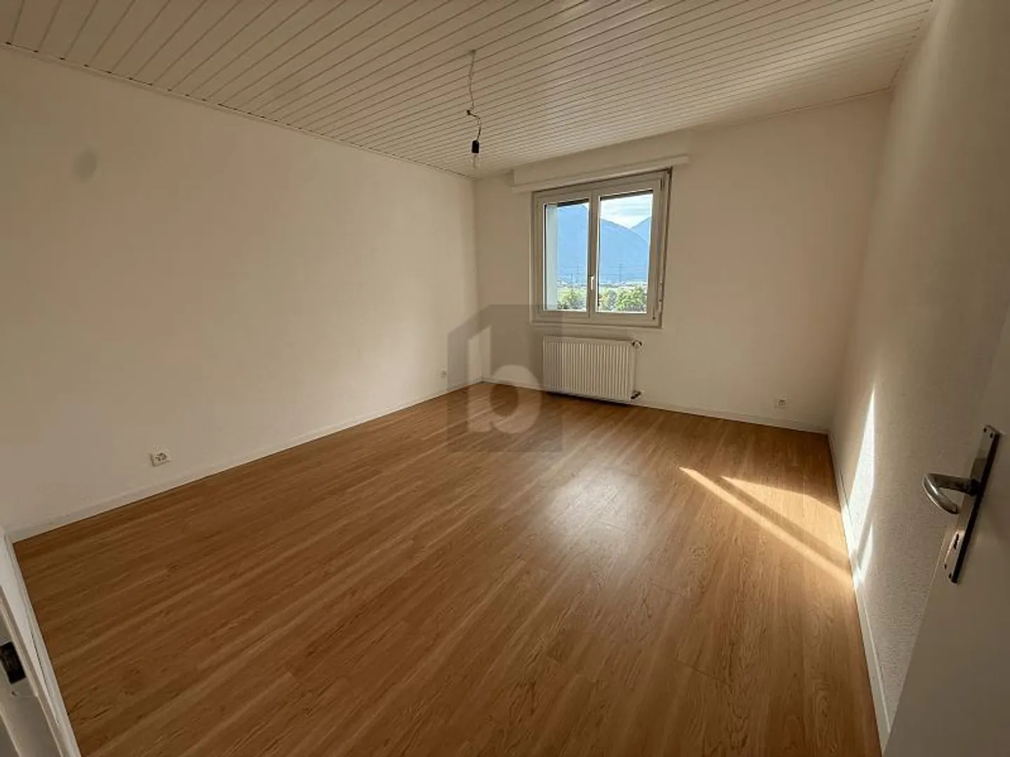 RENOVATED WITH A VIEW OF THE MOUNTAINS - Photo 3 of 5