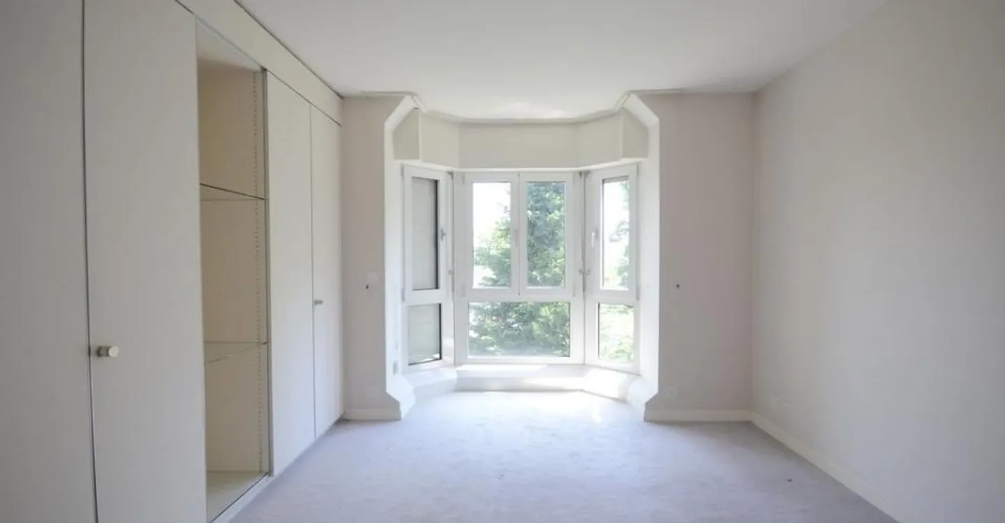 Helle 4,5 Zimmer in einer begehrten Gegend - Foto 7 von 9