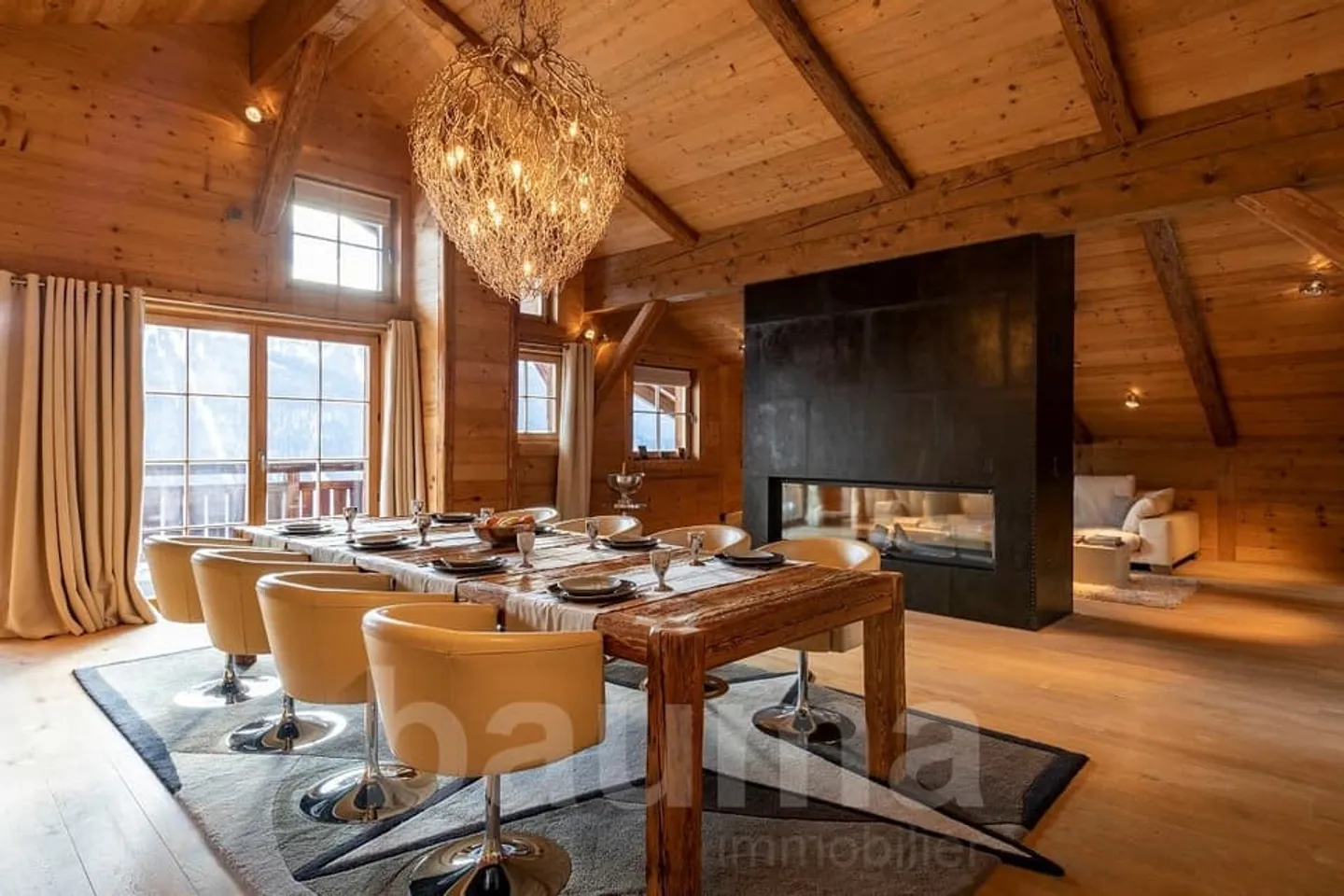 Chalet d'exception avec piscine intérieure - Photo 2 sur 13