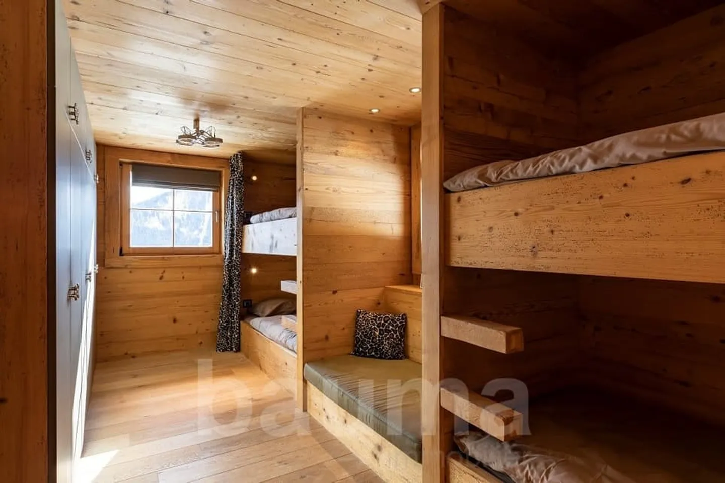 Chalet d'exception avec piscine intérieure - Photo 13 sur 13