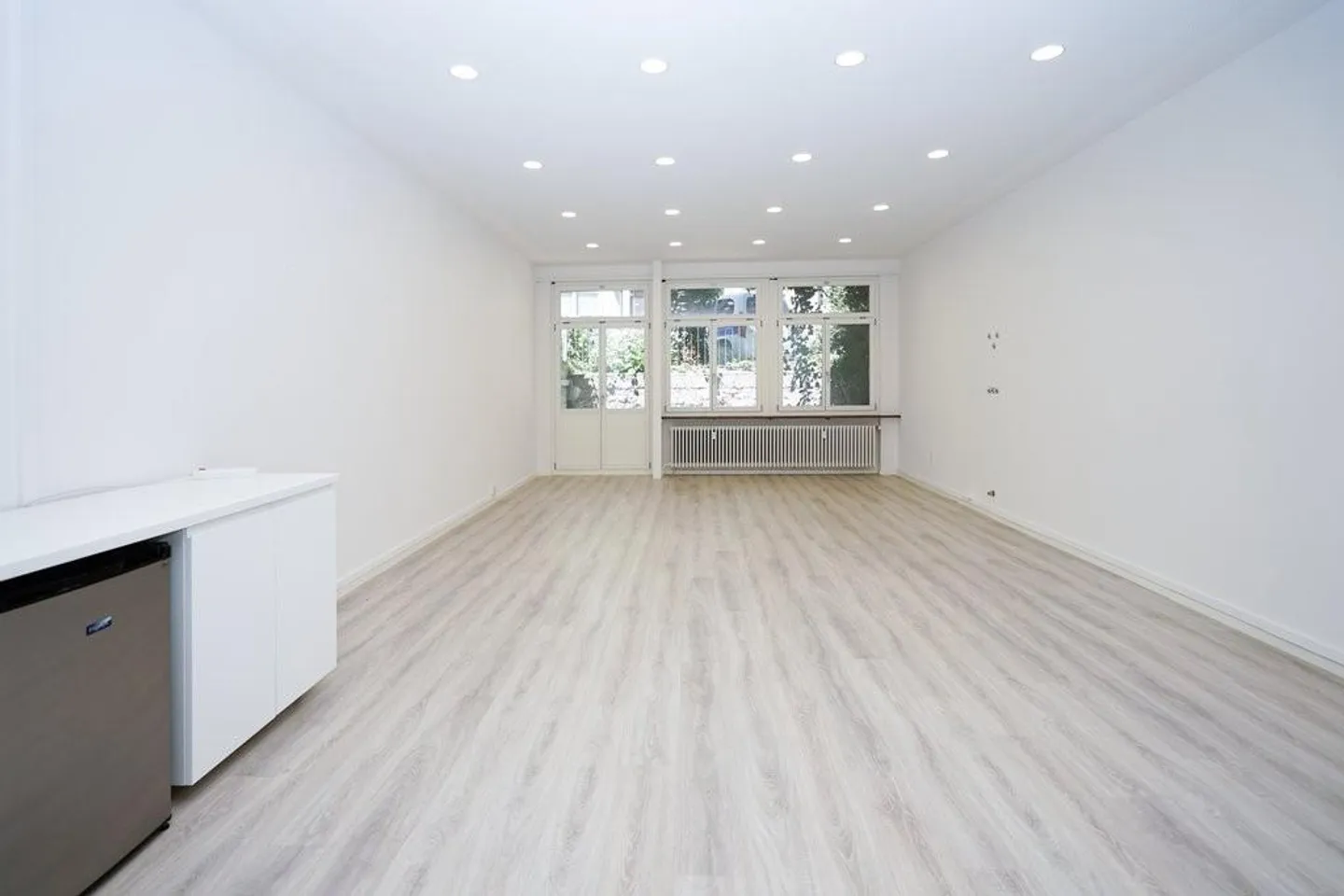 Perfetto per la tua offerta di cosmetici o massaggi - nel cuore di Berna - Foto 2 di 8