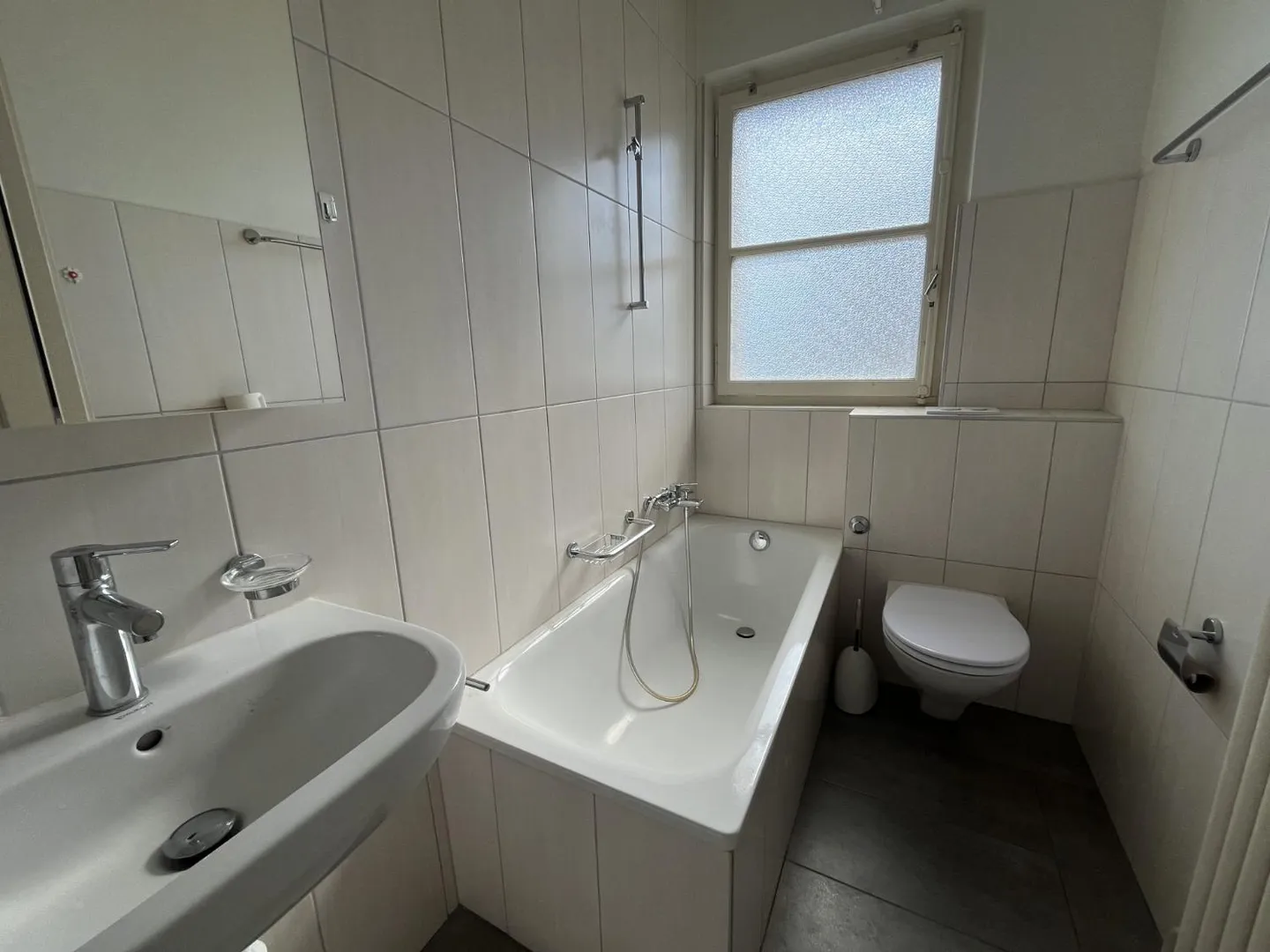 Renoviertes Apartment mit Seeblick - Foto 7 von 9