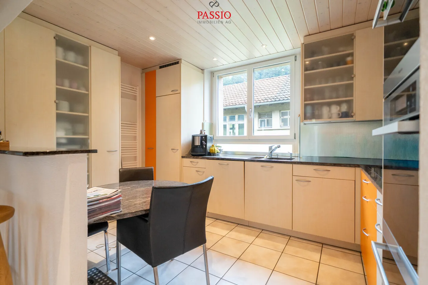 Casa di 11,5 stanze con annesso e potenziale di ampliamento - Foto 9 di 37
