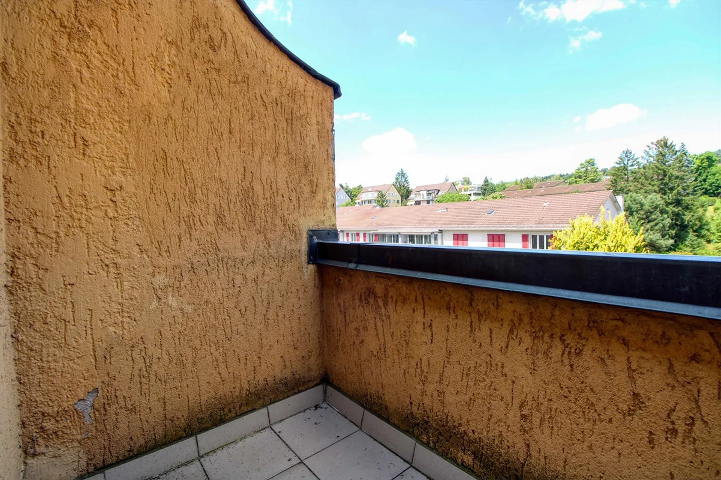 Cozy Coliving in Zürich's Green and Connected Höngg District - Photo 12 of 13