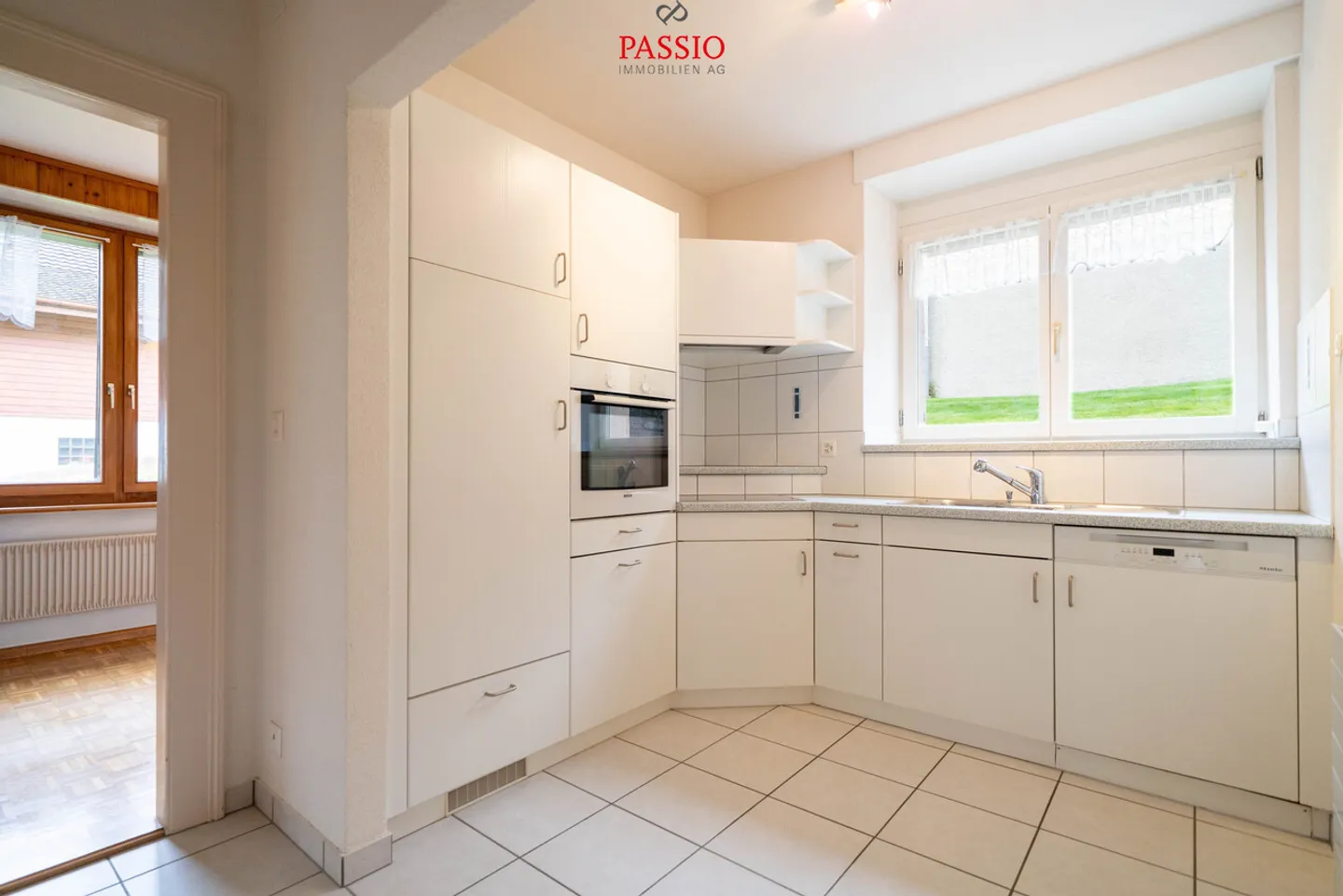 Casa di 11,5 stanze con annesso e potenziale di ampliamento - Foto 19 di 37