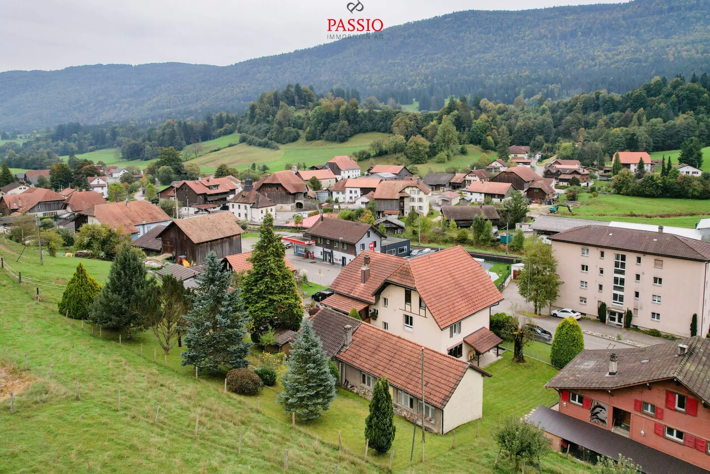 Casa di 11,5 stanze con annesso e potenziale di ampliamento - Foto 34 di 37
