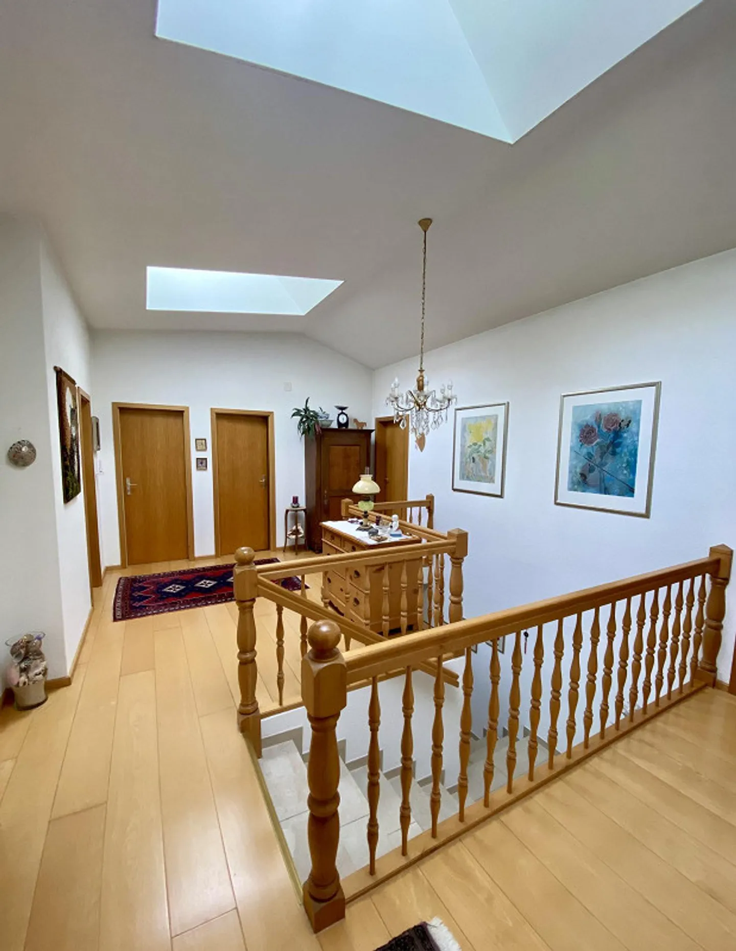 Attractive 9 1/2-room house with 2 apartments and building land (investment property) - Photo 5 of 21