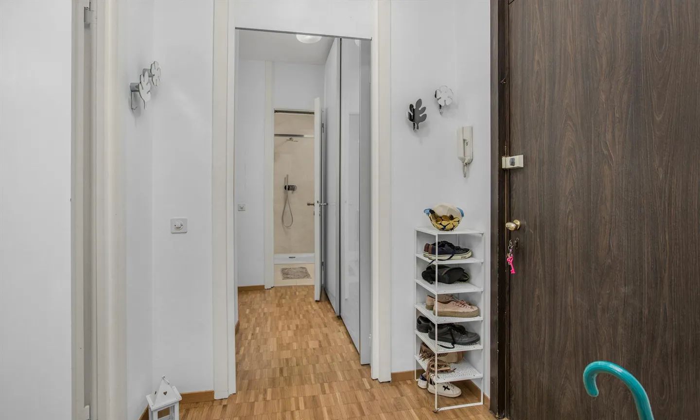 ÉLÉGANT 2.5 PIÈCES DANS UN EMPLACEMENT PRATIQUE À LUGANO CASSARATE - Photo 5 sur 9