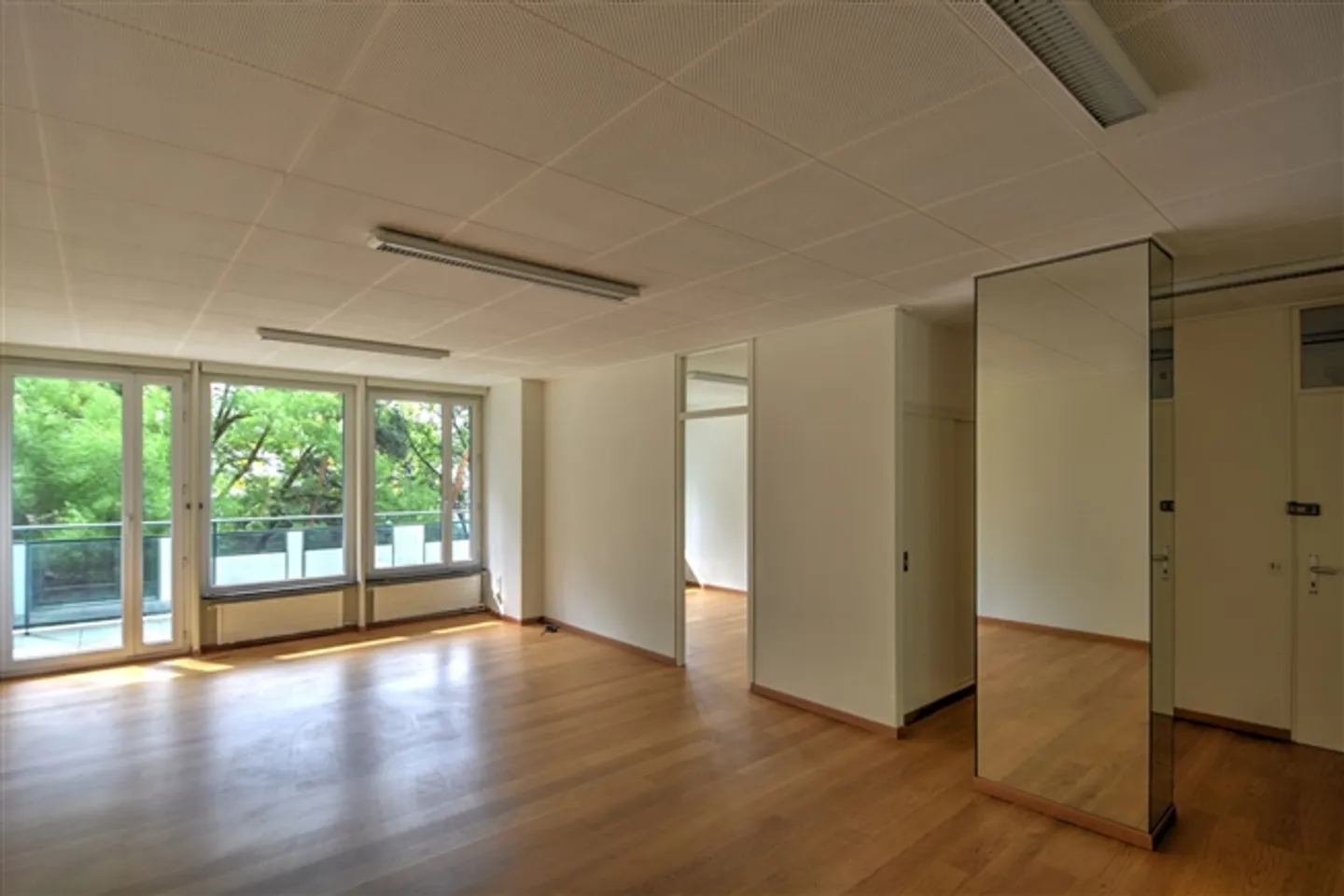 430 m² of offices near the United Nations - 2nd floor - Photo 1 of 6