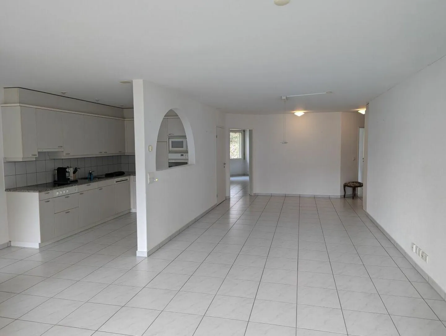 Ruhiges Wohnen im Grünen in Stadtnähe - Foto 2 von 13