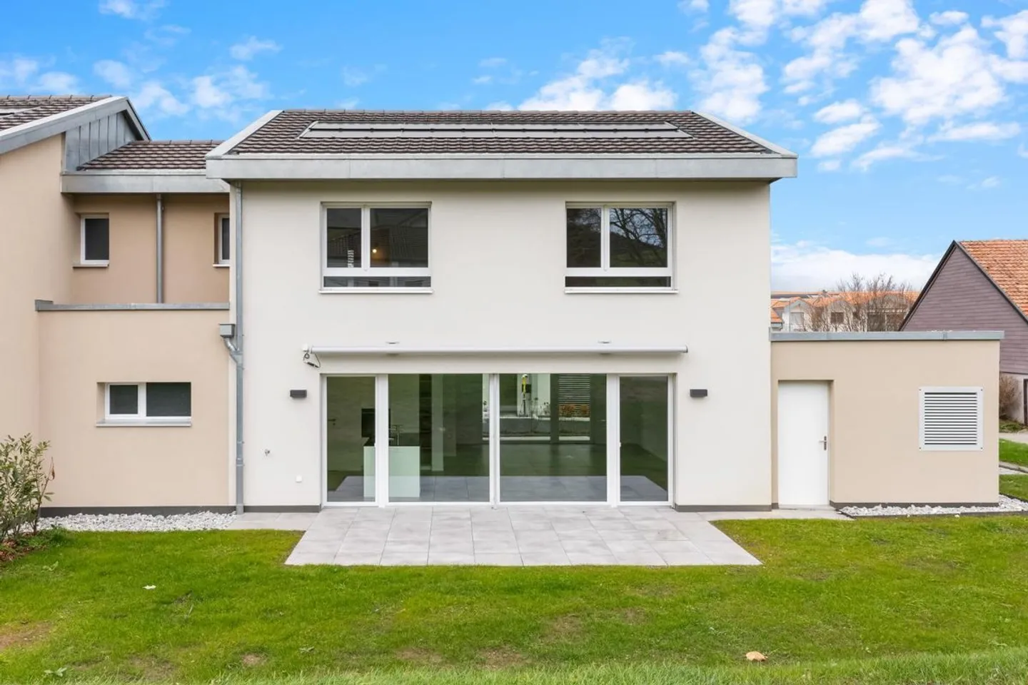 NOUVELLE PROMOTION - VOTRE FUTURE VILLA CONTEMPORAINE VOUS ATTEND ! - Photo 2 sur 13