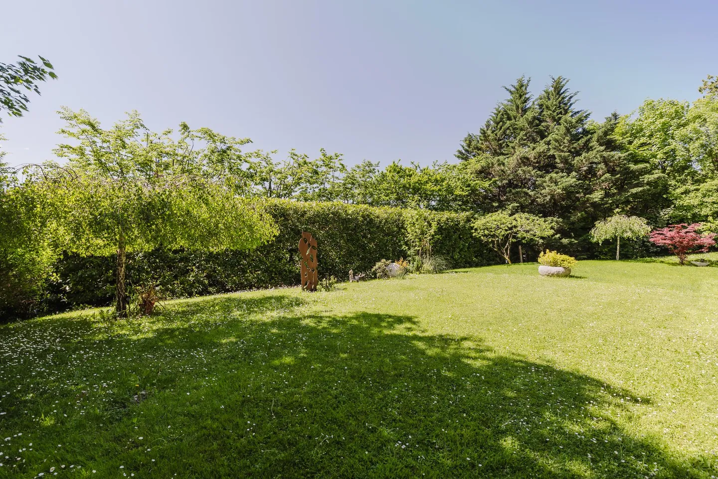 Duplex for sale - Photo 1 of 9