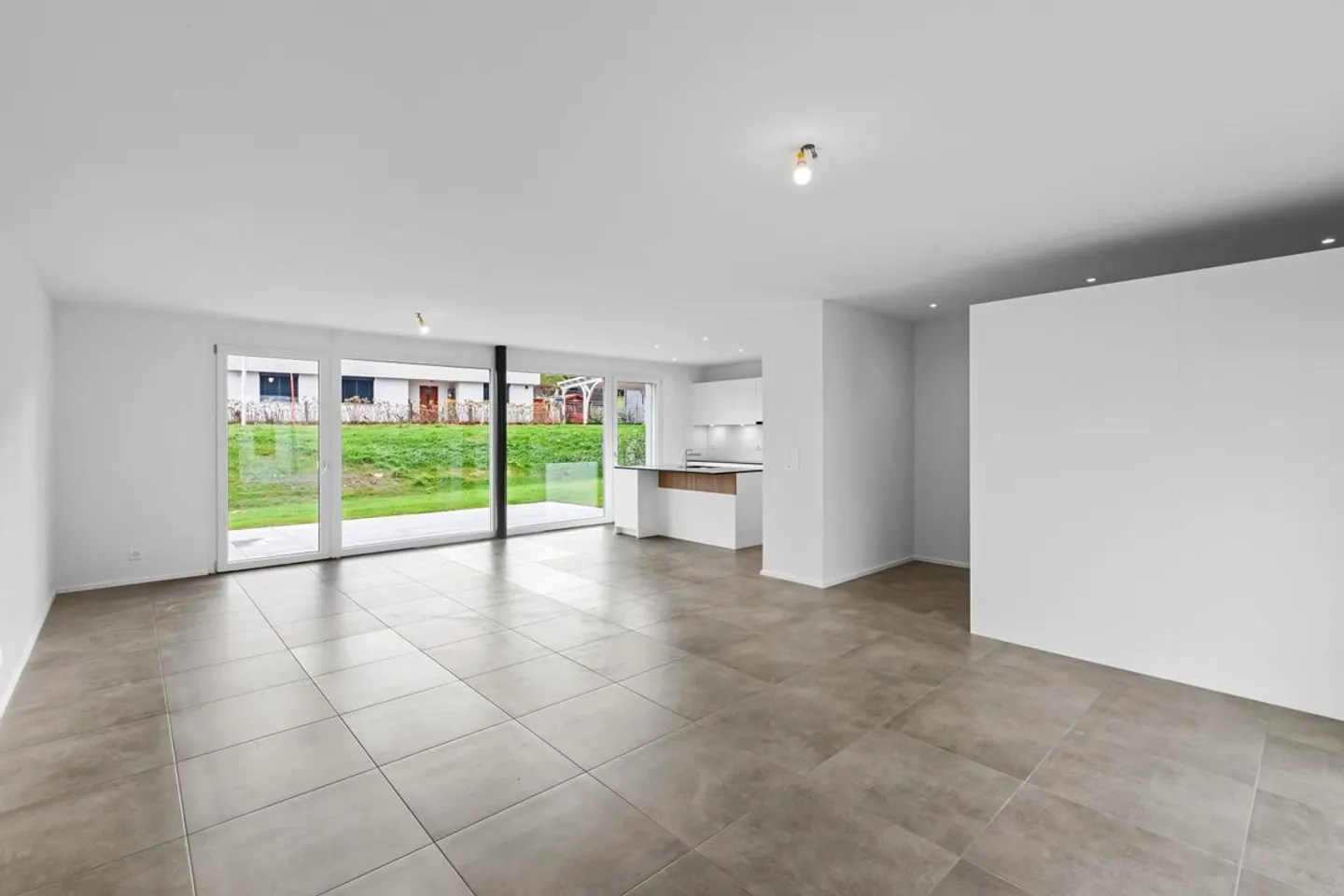 NOUVELLE PROMOTION - VOTRE FUTURE VILLA CONTEMPORAINE VOUS ATTEND ! - Photo 5 sur 13