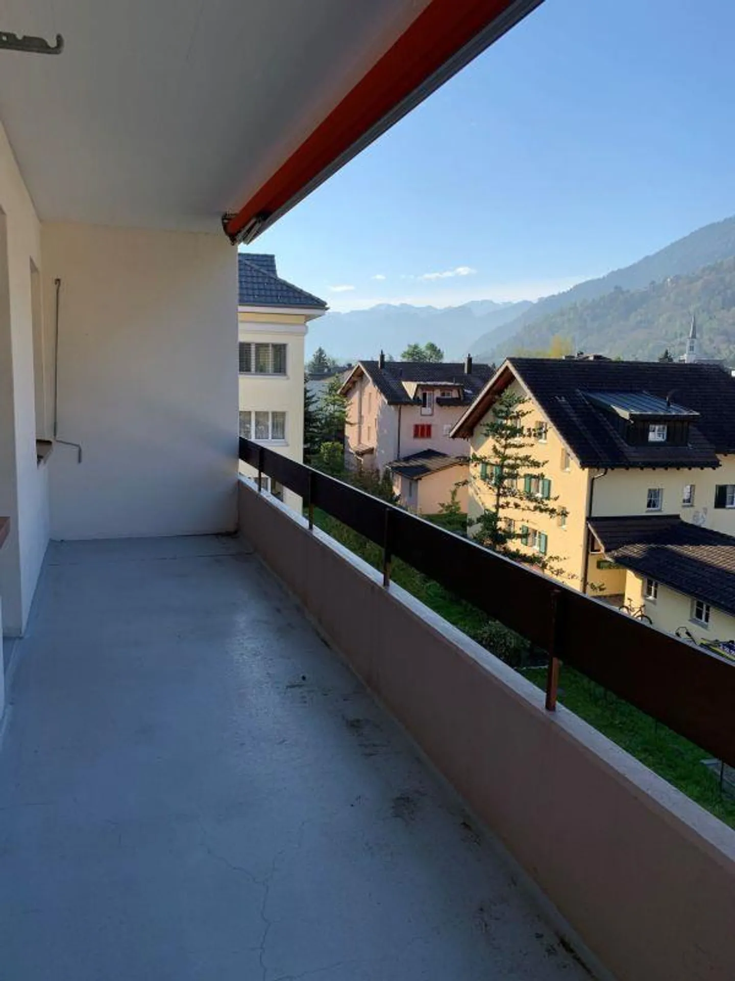 Cozy single apartment in a popular residential area - Photo 7 of 11