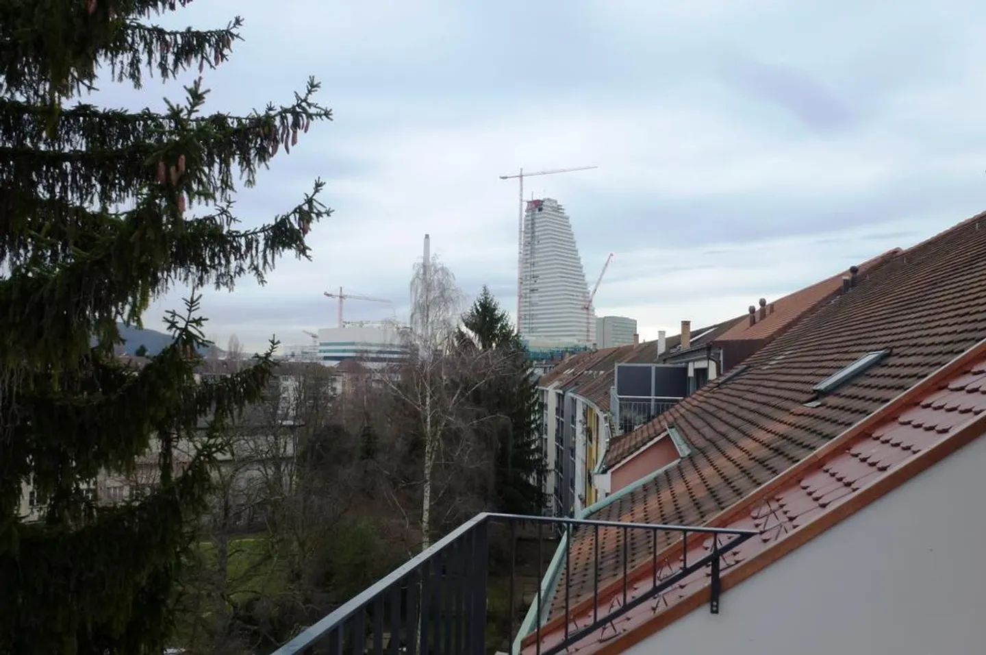 Exclusive Penthouse Near Fair - Photo 2 of 11