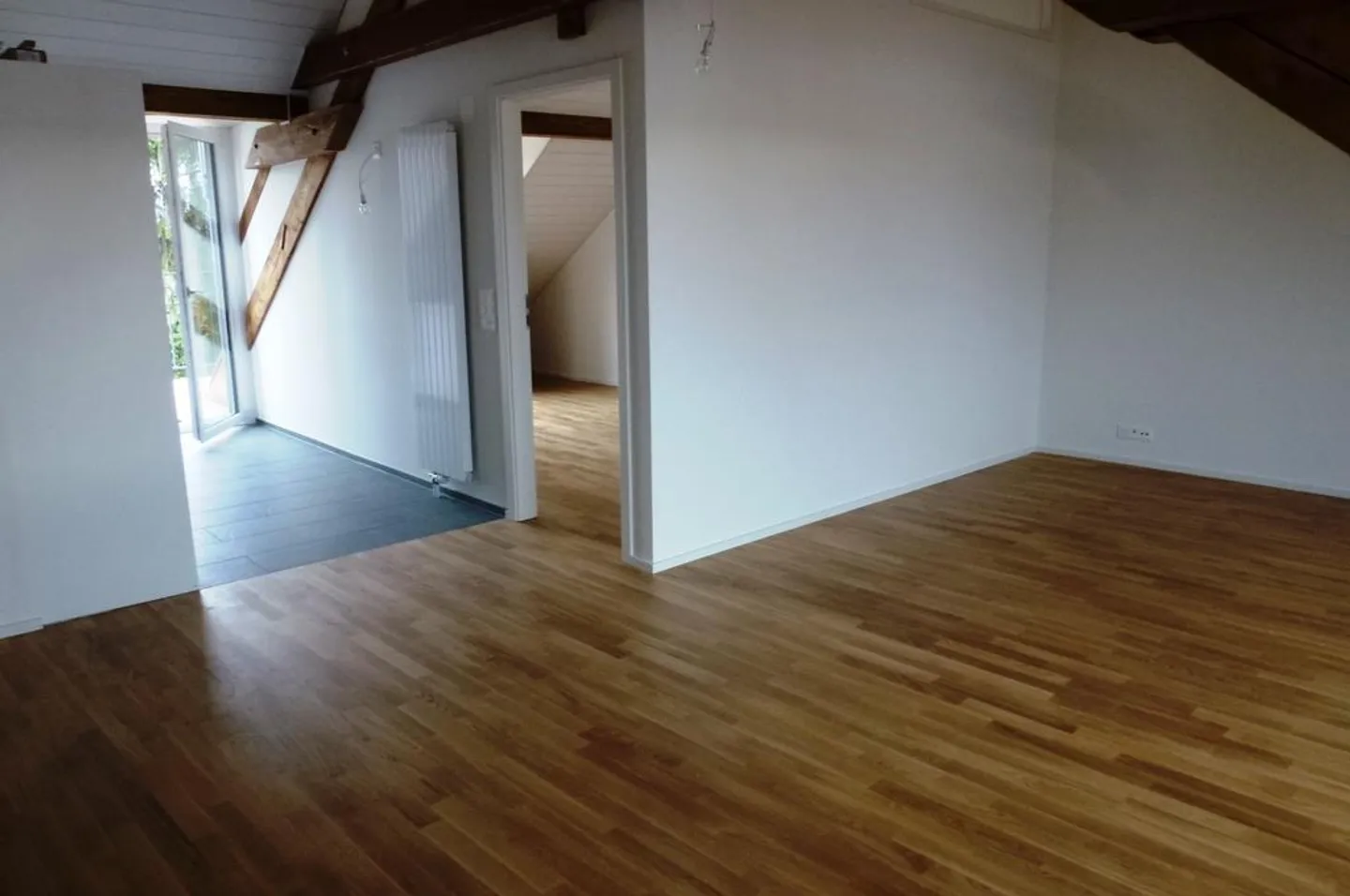 Exclusive Penthouse Near Fair - Photo 6 of 11