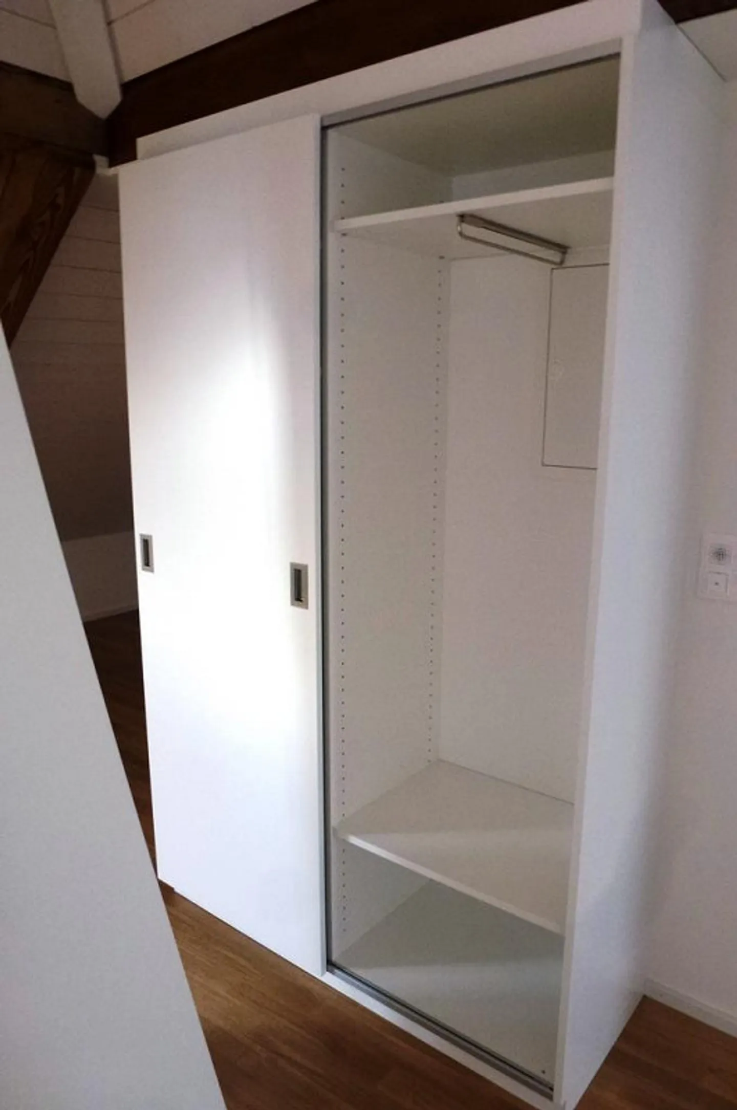 Exclusive Penthouse Near Fair - Photo 9 of 11