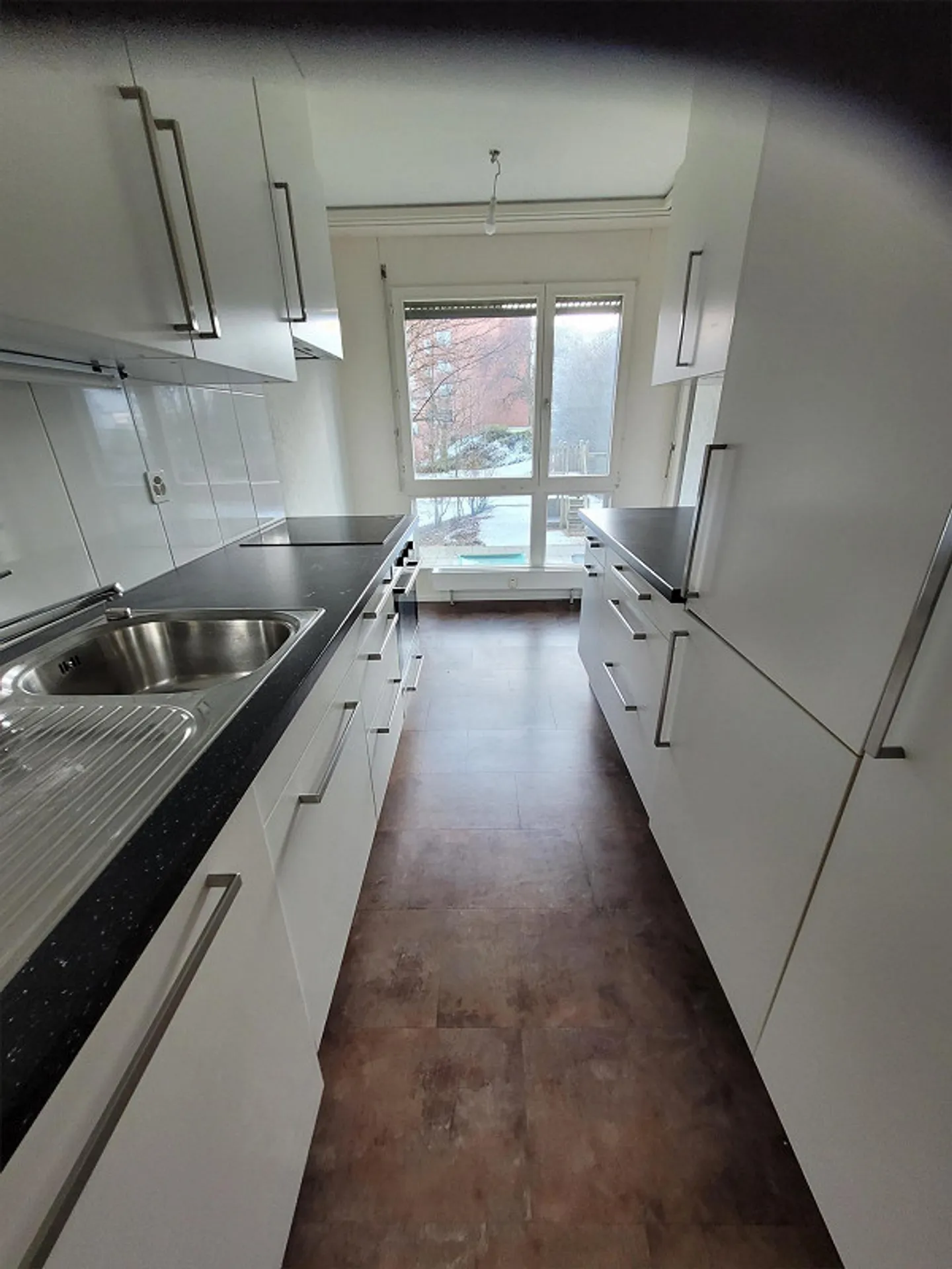 Appartement avec patio - Photo 6 sur 10