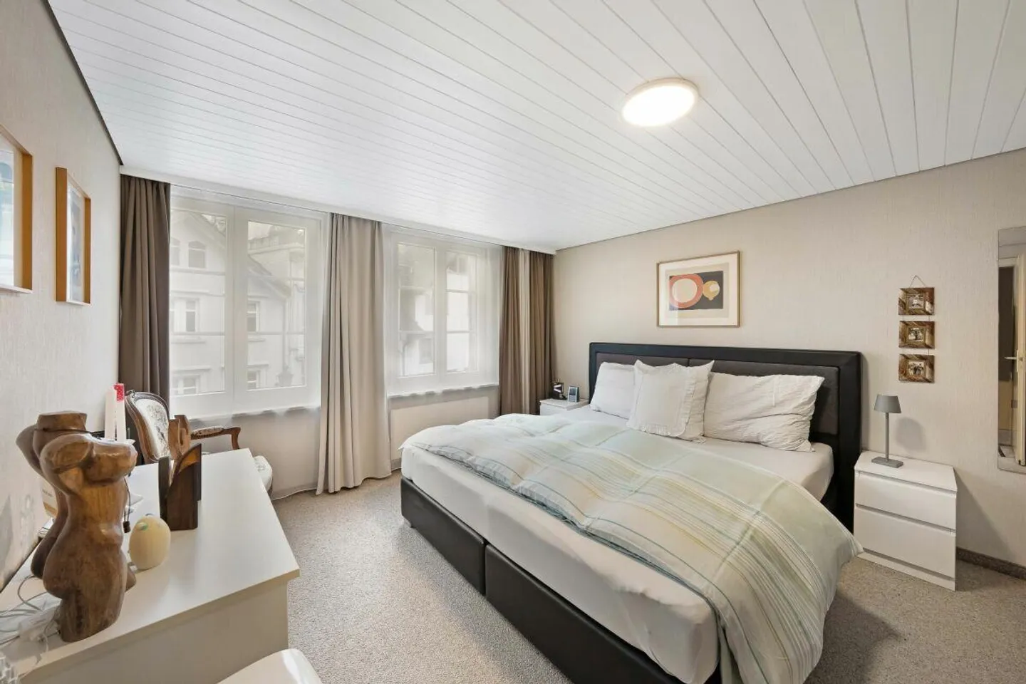 Residential and commercial building - Photo 5 of 11