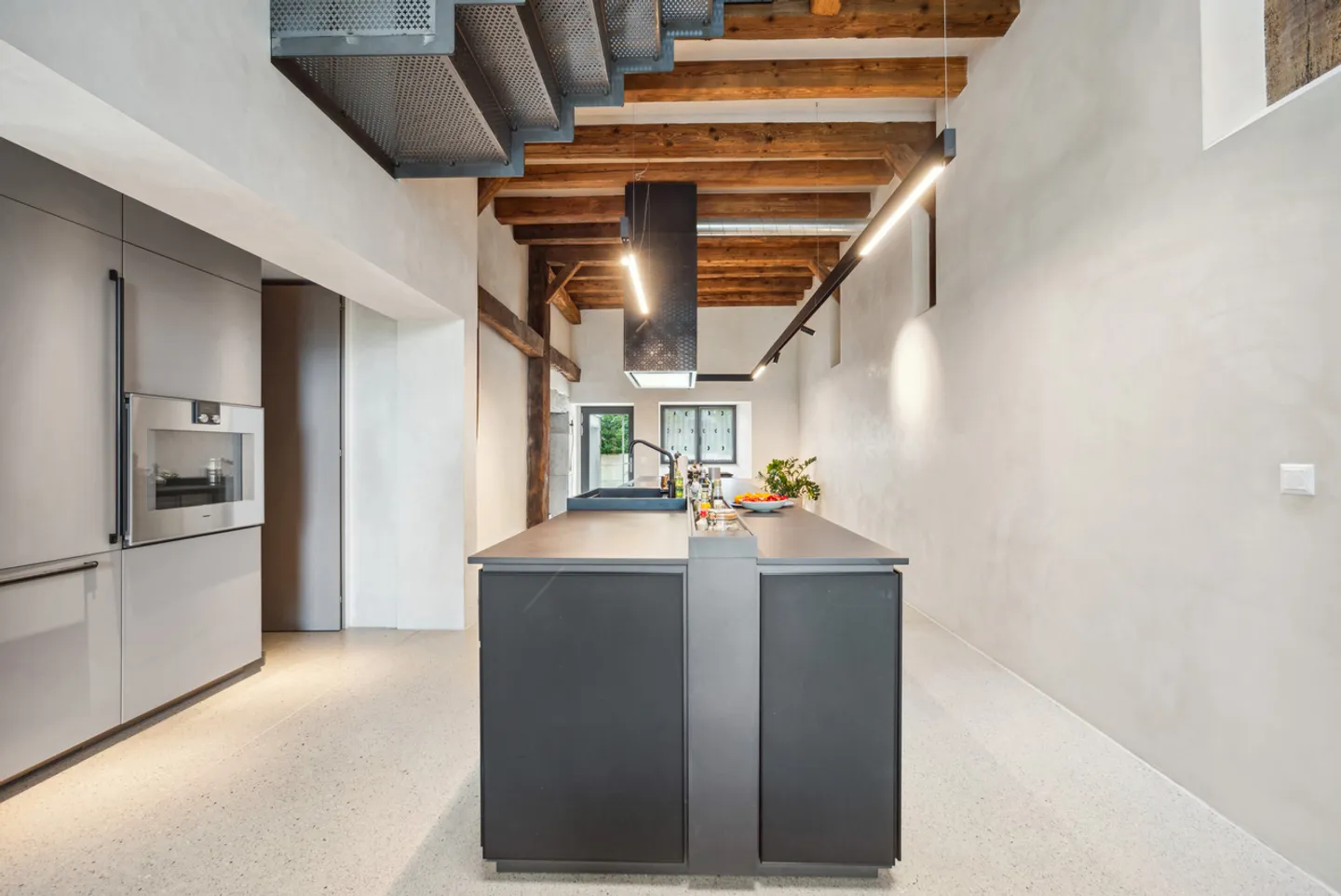 Villa moderna mozzafiato con piscina e studio - Foto 7 di 20