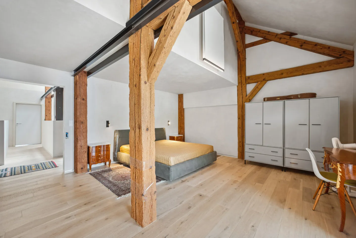 Villa moderna mozzafiato con piscina e studio - Foto 8 di 20