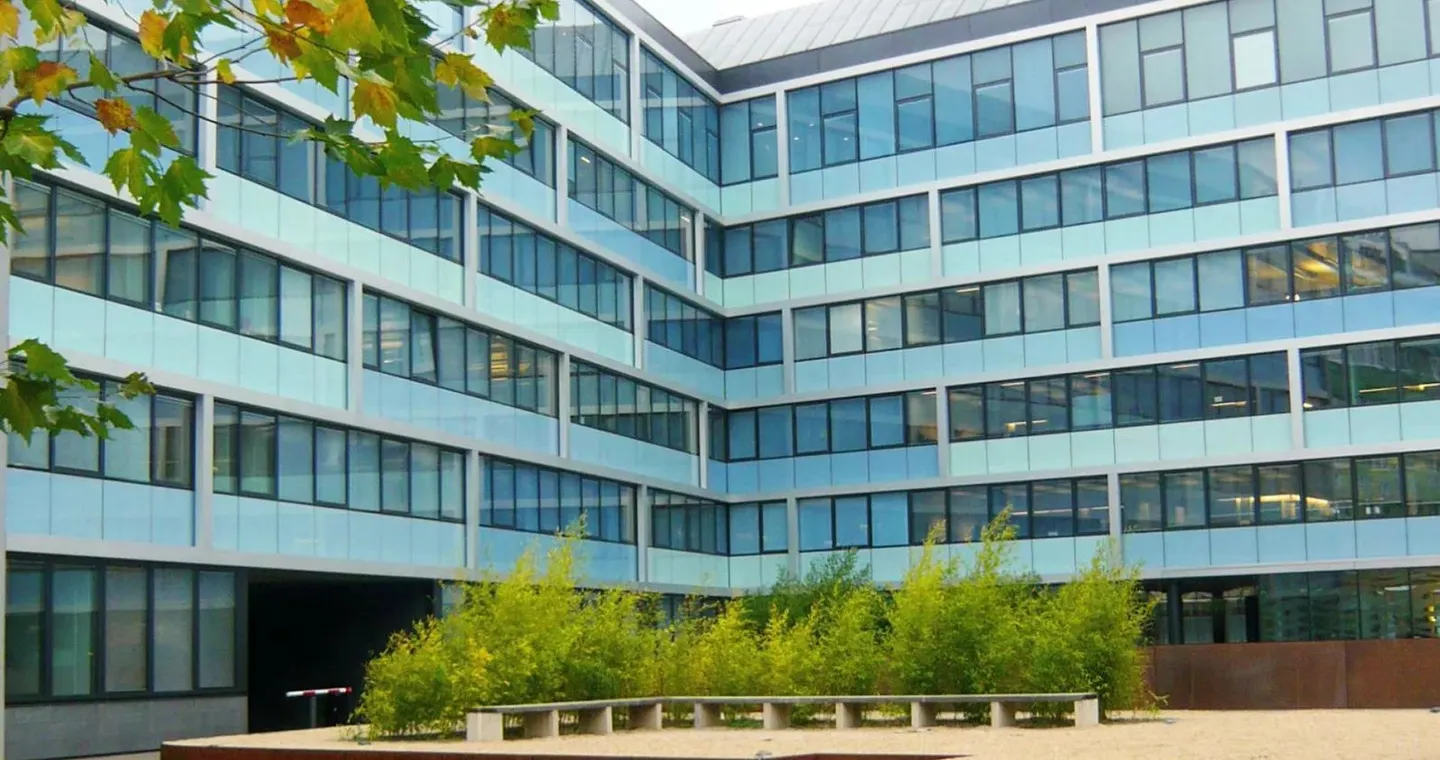 Modern Office Space in Geneva - Photo 3 of 7