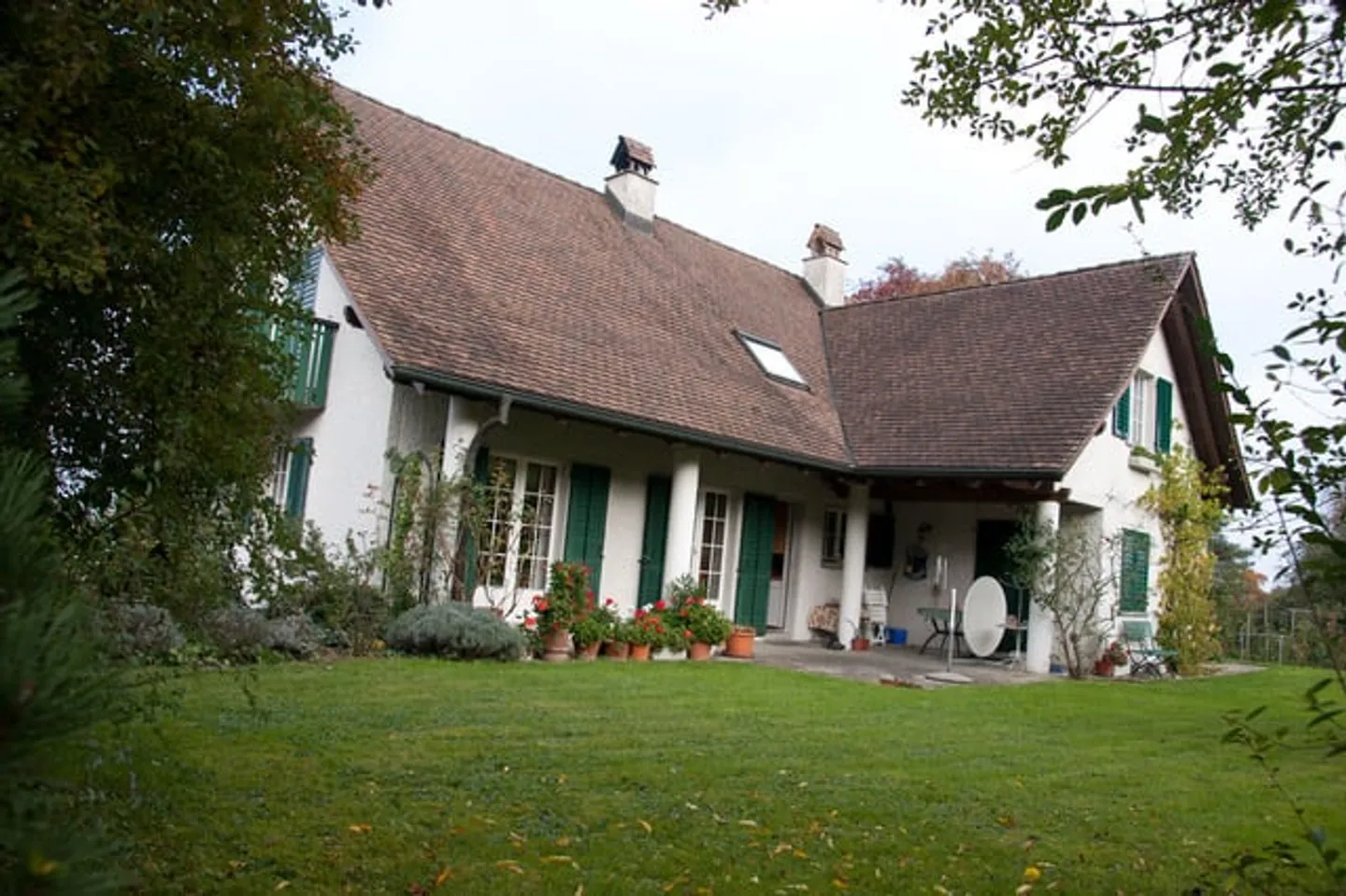 7.5-Room Country House with Garden in Tägerwilen - Photo 1 of 18