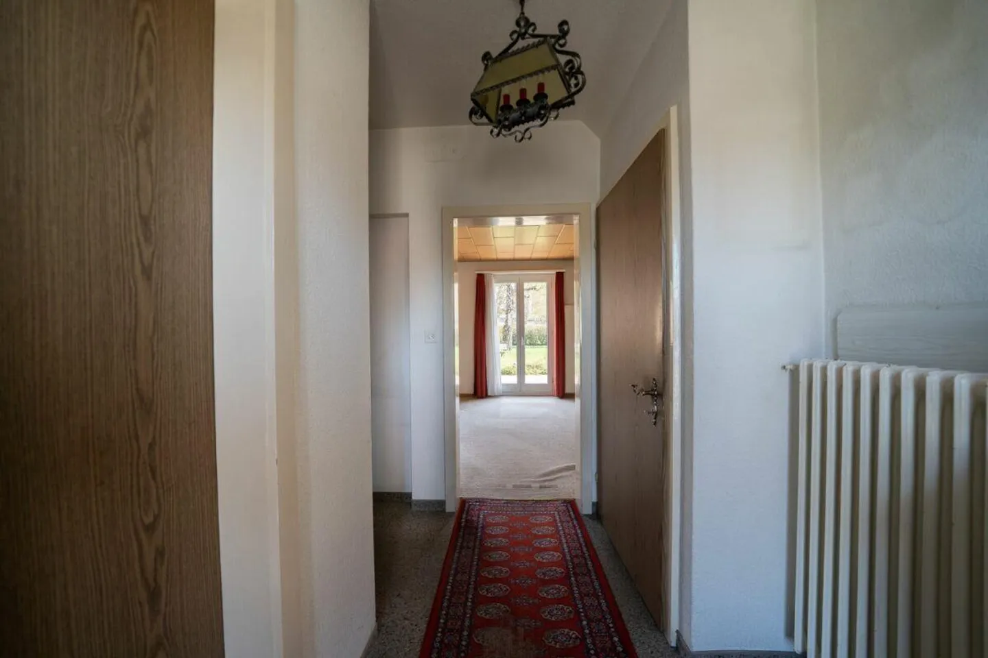 Charming semi-detached house with spacious garden - Photo 7 of 23