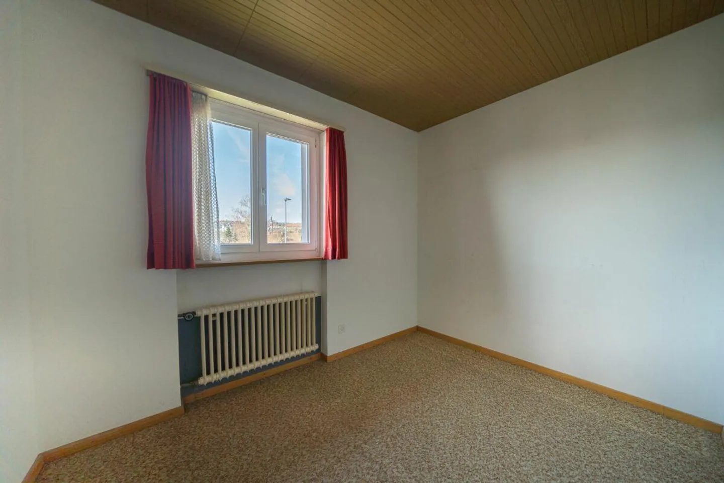 Charming semi-detached house with spacious garden - Photo 15 of 23