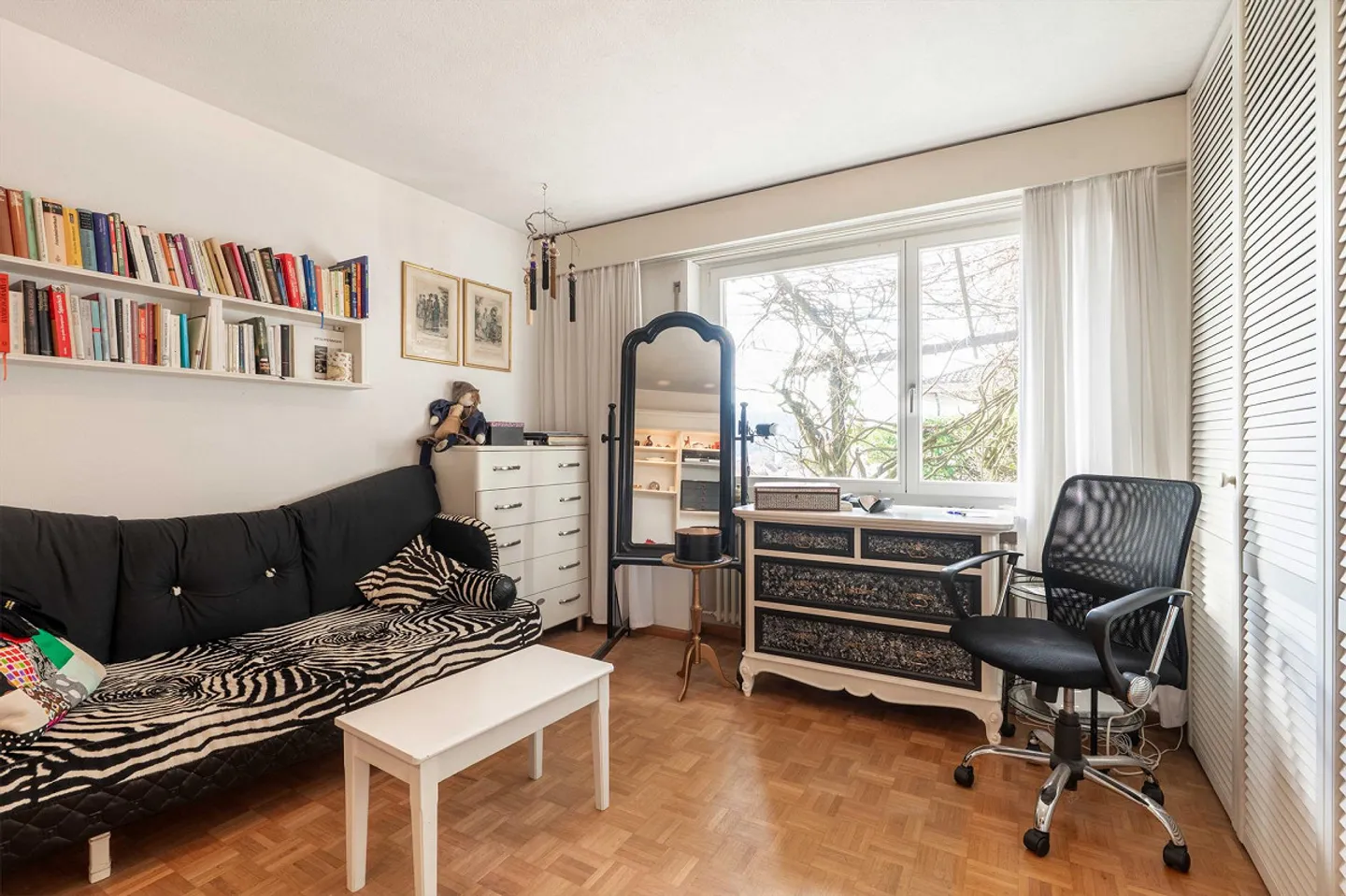 Privileged location with fantastic views and plenty of privacy - Photo 10 of 13