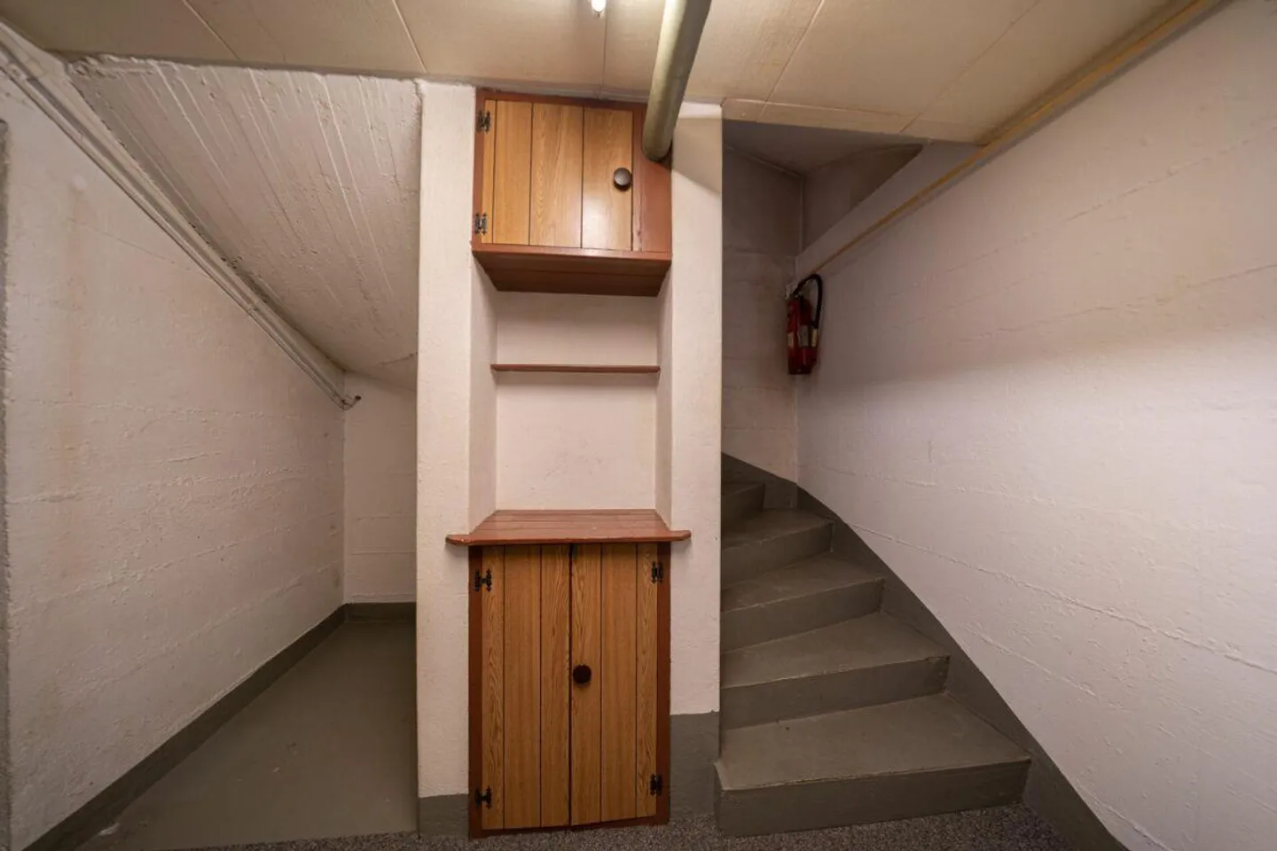 Charming semi-detached house with spacious garden - Photo 19 of 23