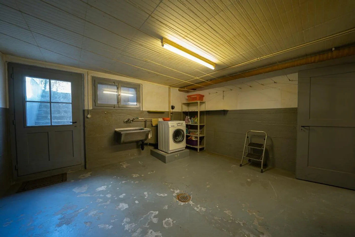 Charming semi-detached house with spacious garden - Photo 22 of 23