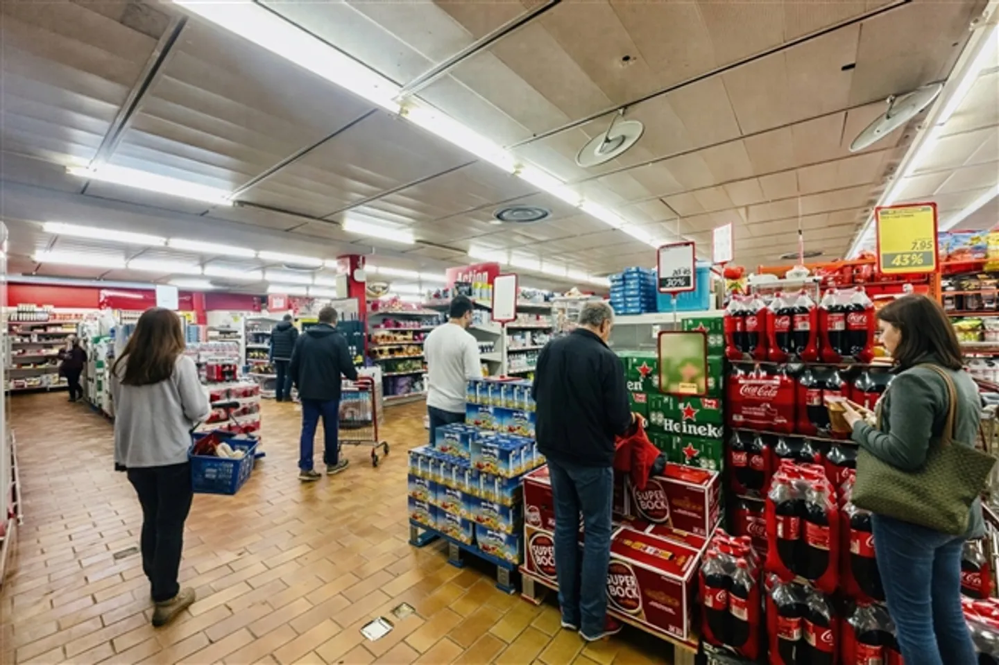 Spazi commerciali in affitto - Centro commerciale Montolieu, Losanna - Foto 2 di 3