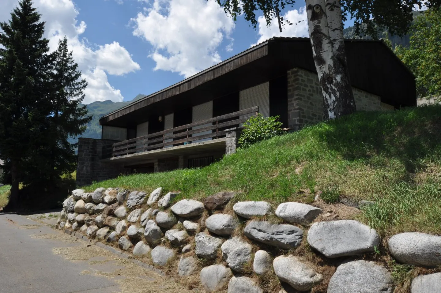 Einfamilien-Villa - Foto 1 di 24